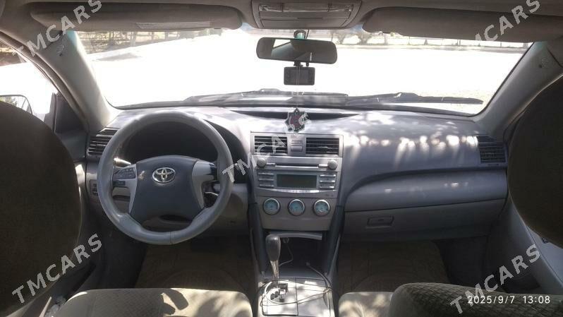 Toyota Camry 2006 - 130 000 TMT - Мары - img 2
