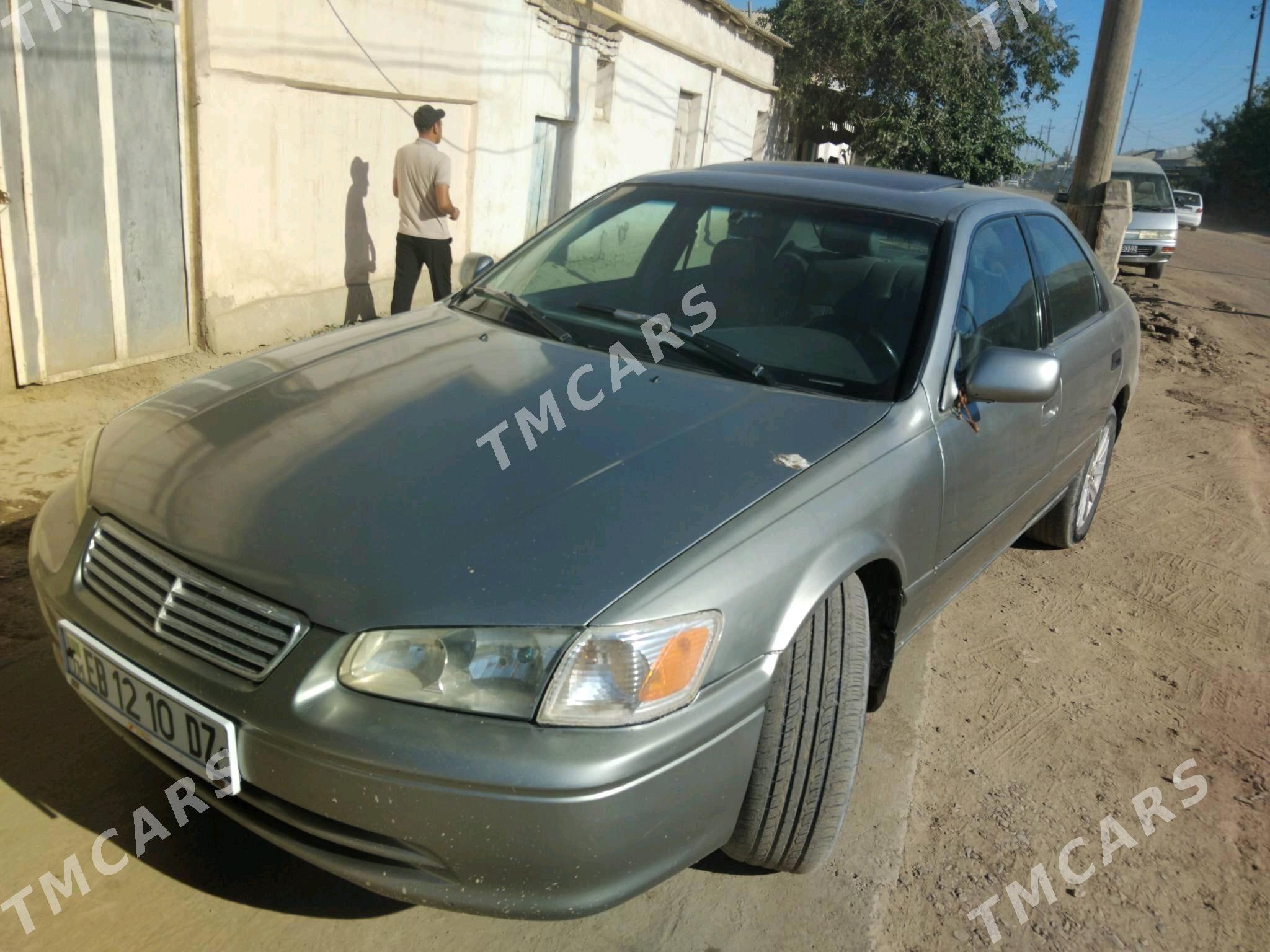 Toyota Camry 1998 - 120 000 TMT - Гурбансолтан Едже - img 4