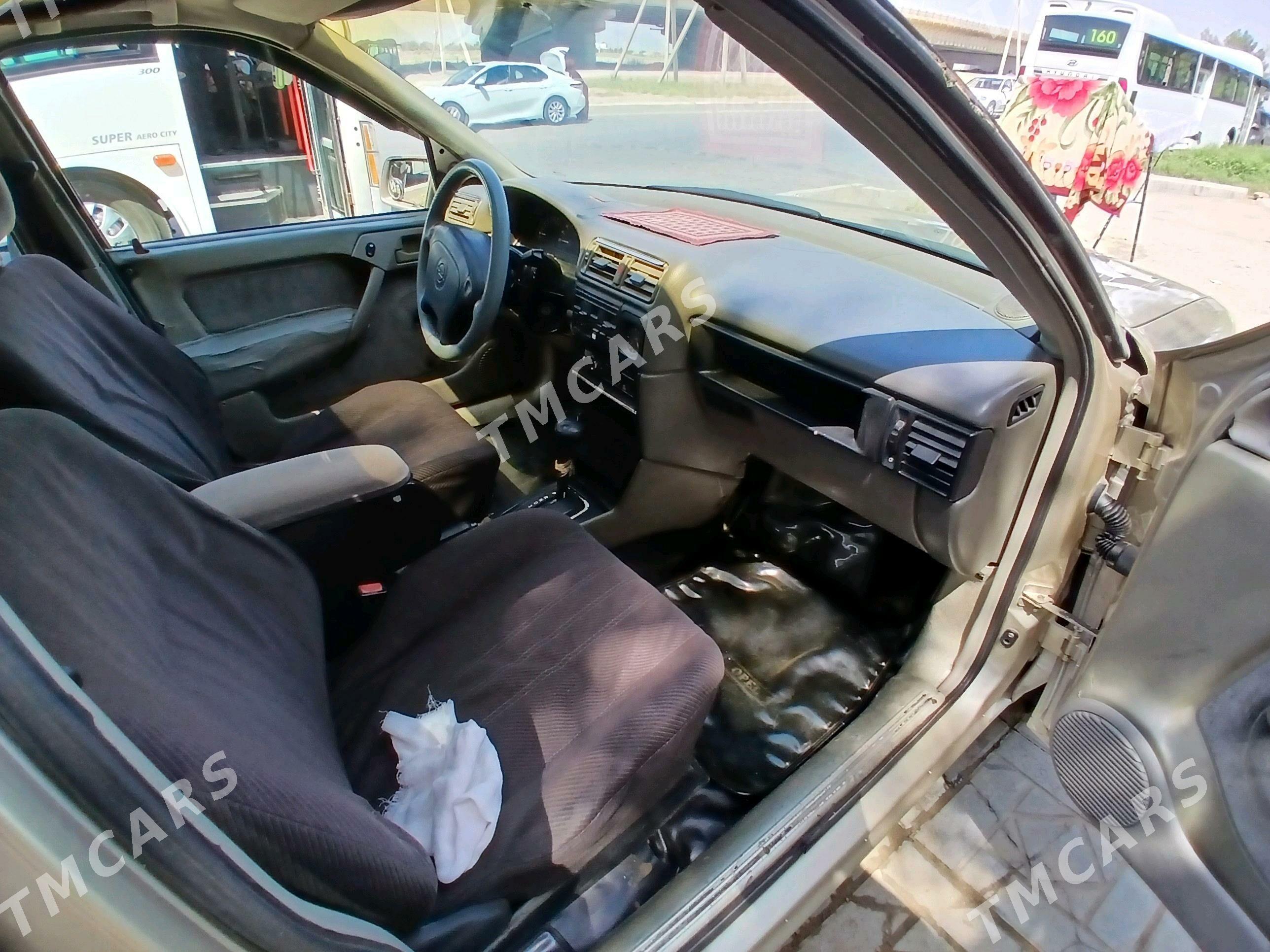 Opel Vectra 1990 - 28 500 TMT - Арзув - img 9