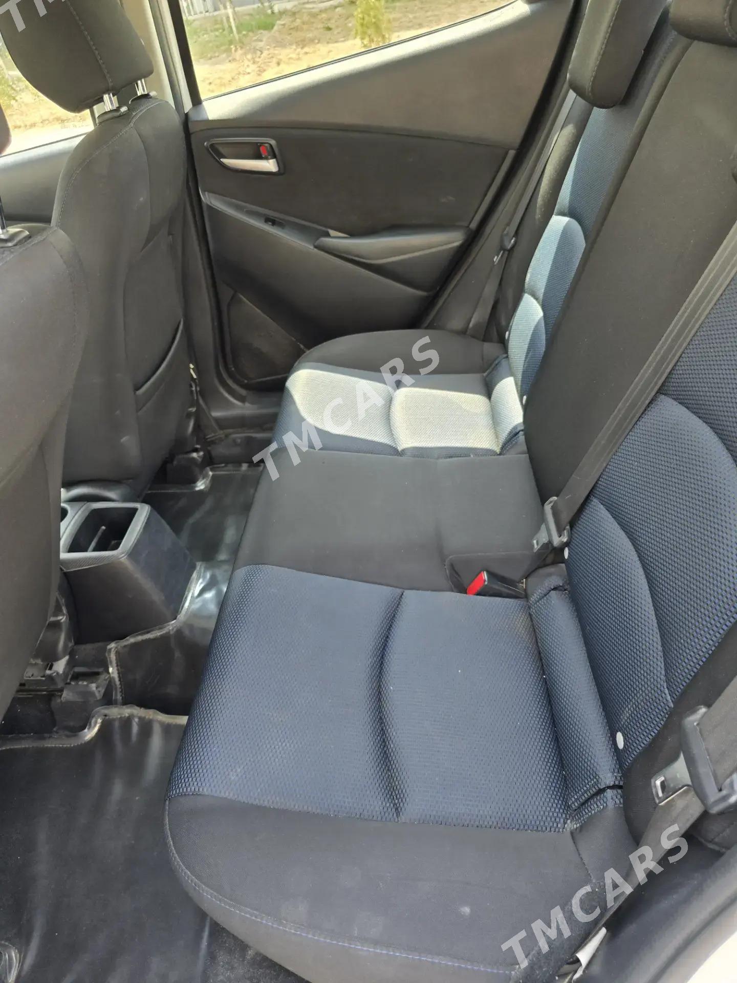 Toyota Yaris 2019 - 190 000 TMT - Köşi - img 5