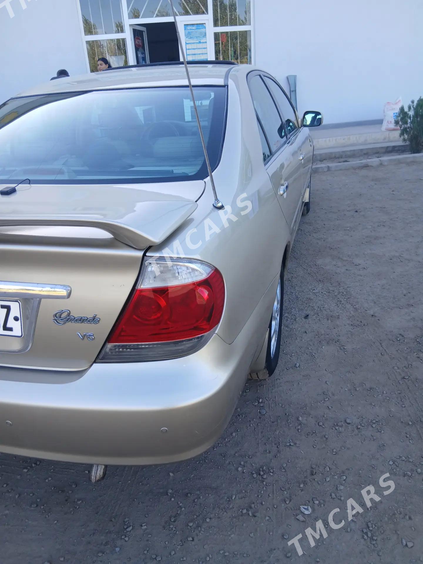 Toyota Camry 2005 - 200 000 TMT - Гурбансолтан Едже - img 3