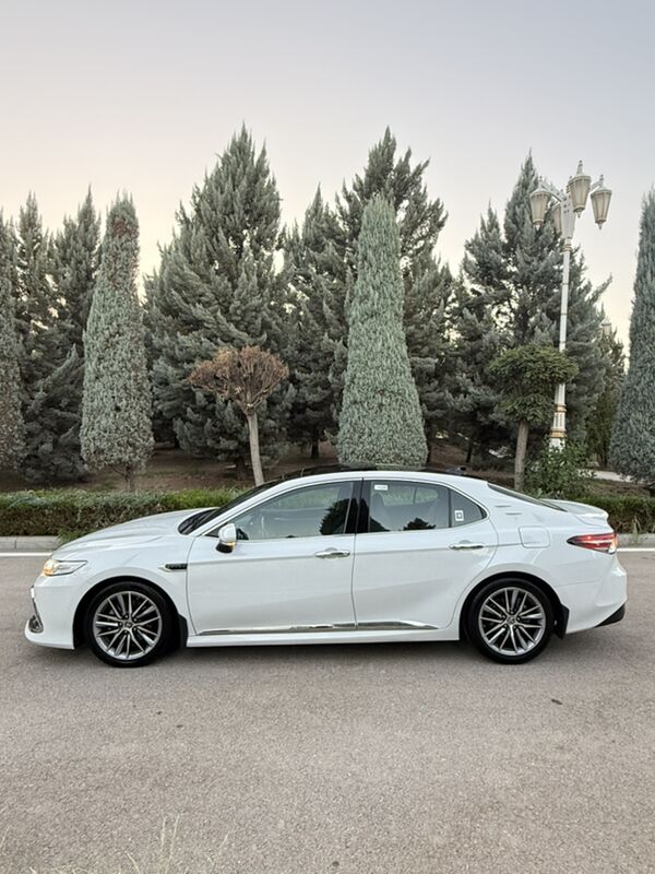 Toyota Camry 2018 - 410 000 TMT - 30 мкр - img 4