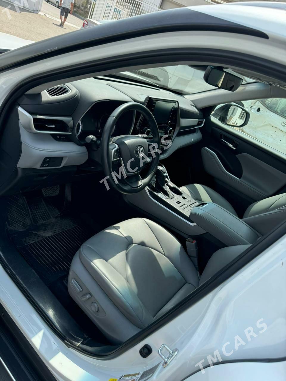 Toyota Highlander 2022 - 640 000 TMT - Bedew - img 5
