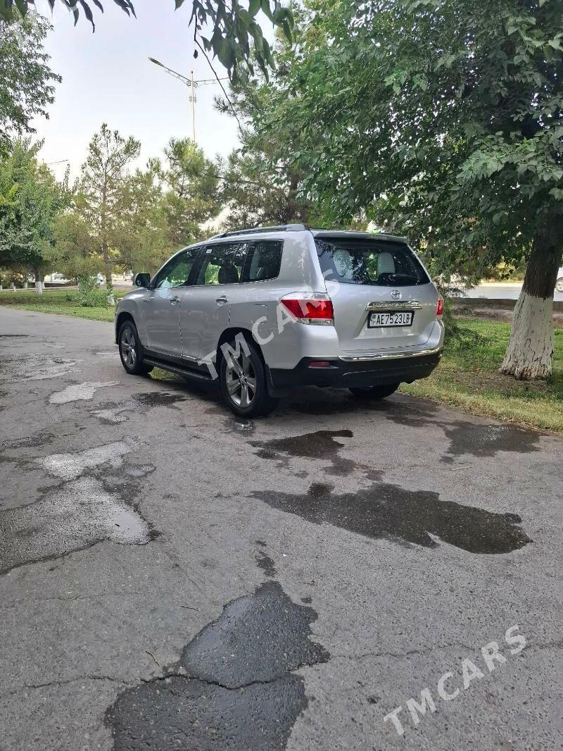 Toyota Highlander 2011 - 350 000 TMT - Türkmenabat - img 4