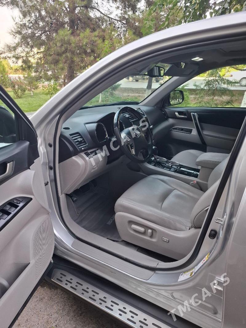 Toyota Highlander 2011 - 350 000 TMT - Türkmenabat - img 2