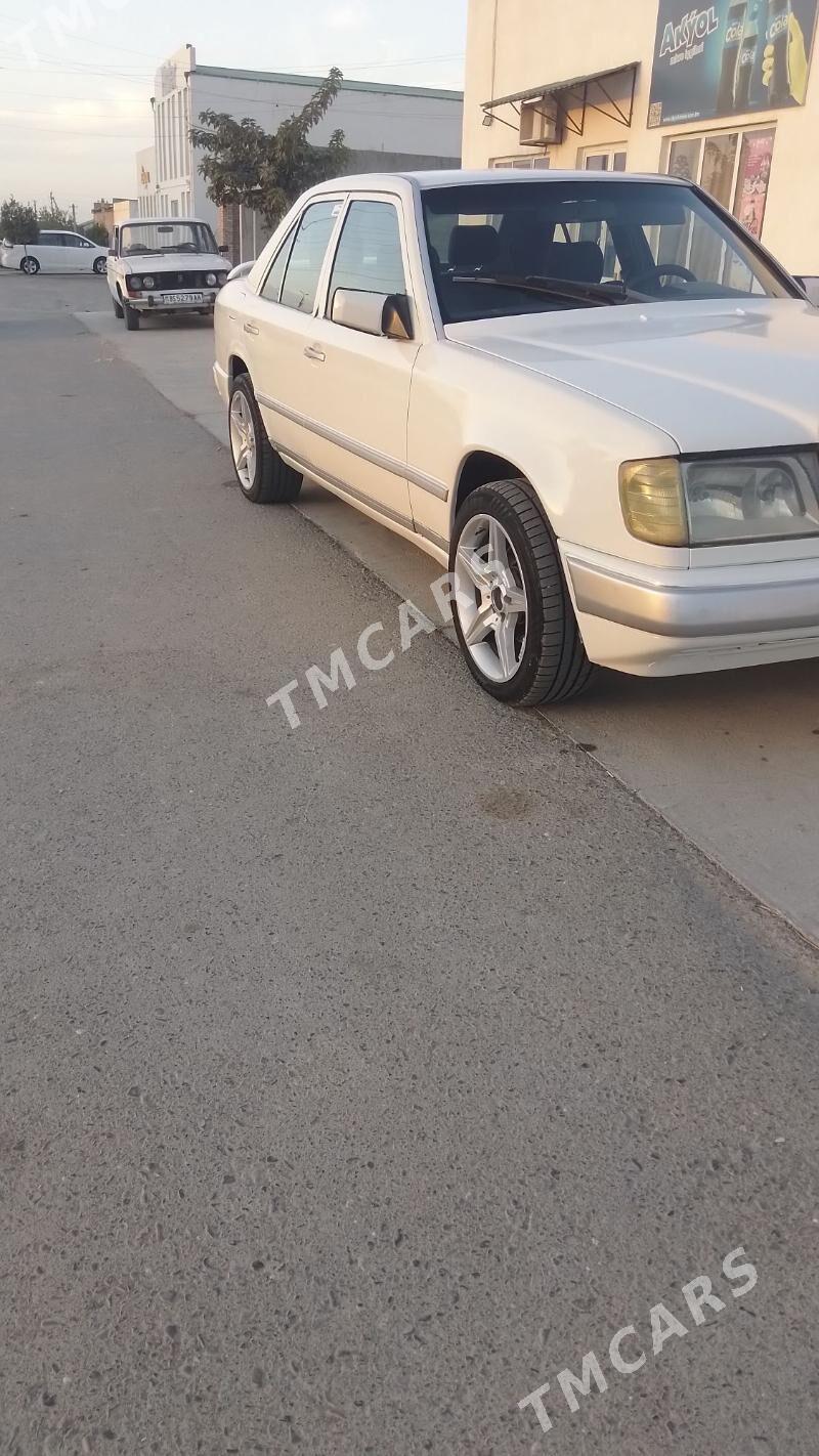 Mercedes-Benz 190E 1988 - 30 000 TMT - Bäherden - img 4