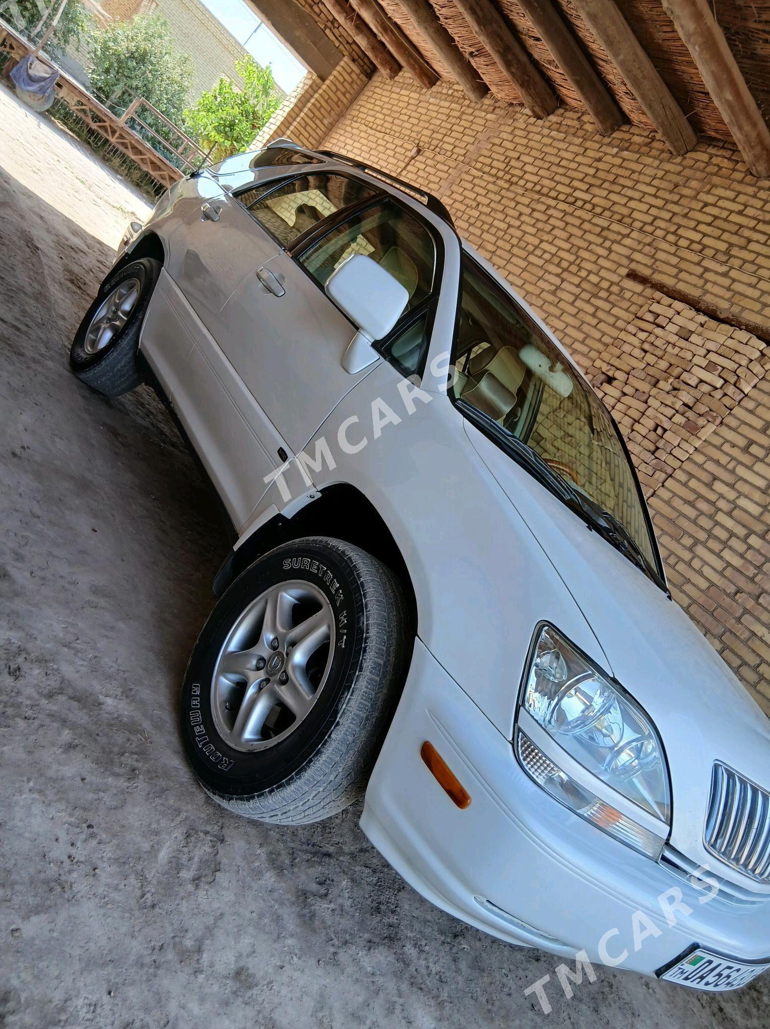 Lexus RX 300 2003 - 180 000 TMT - Дянев - img 10