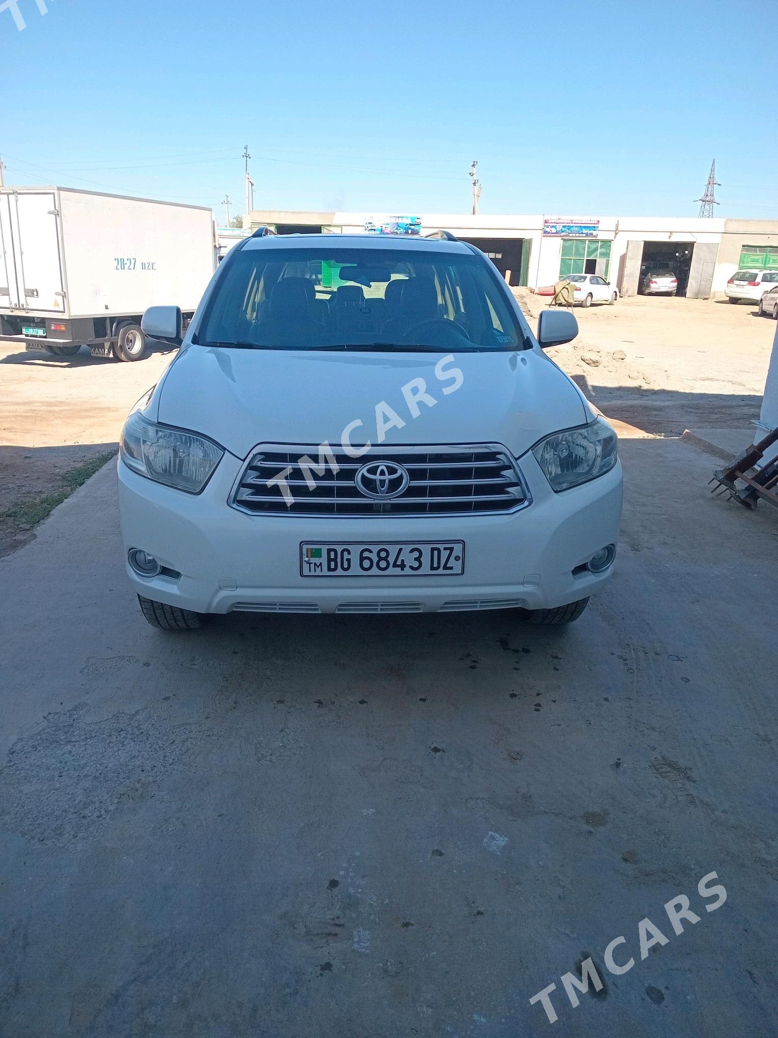 Toyota Highlander 2010 - 320 000 TMT - Болдумсаз - img 4