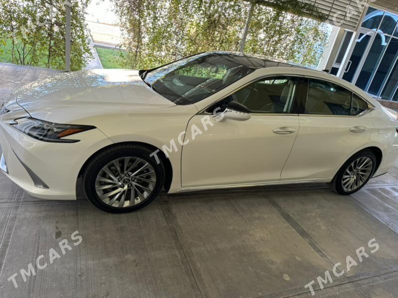 Lexus ES 350 2021 - 670 000 TMT - Бузмеин - img 4
