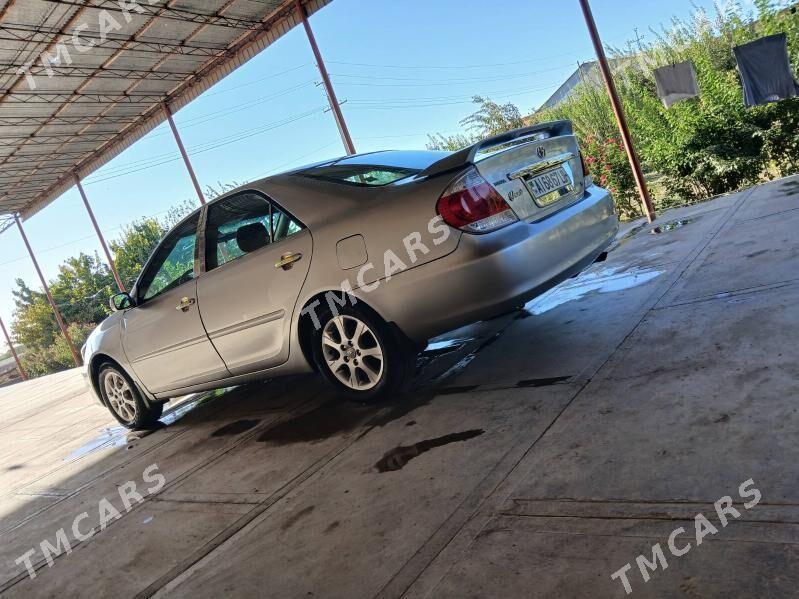 Toyota Camry 2004 - 140 000 TMT - Фарап - img 3