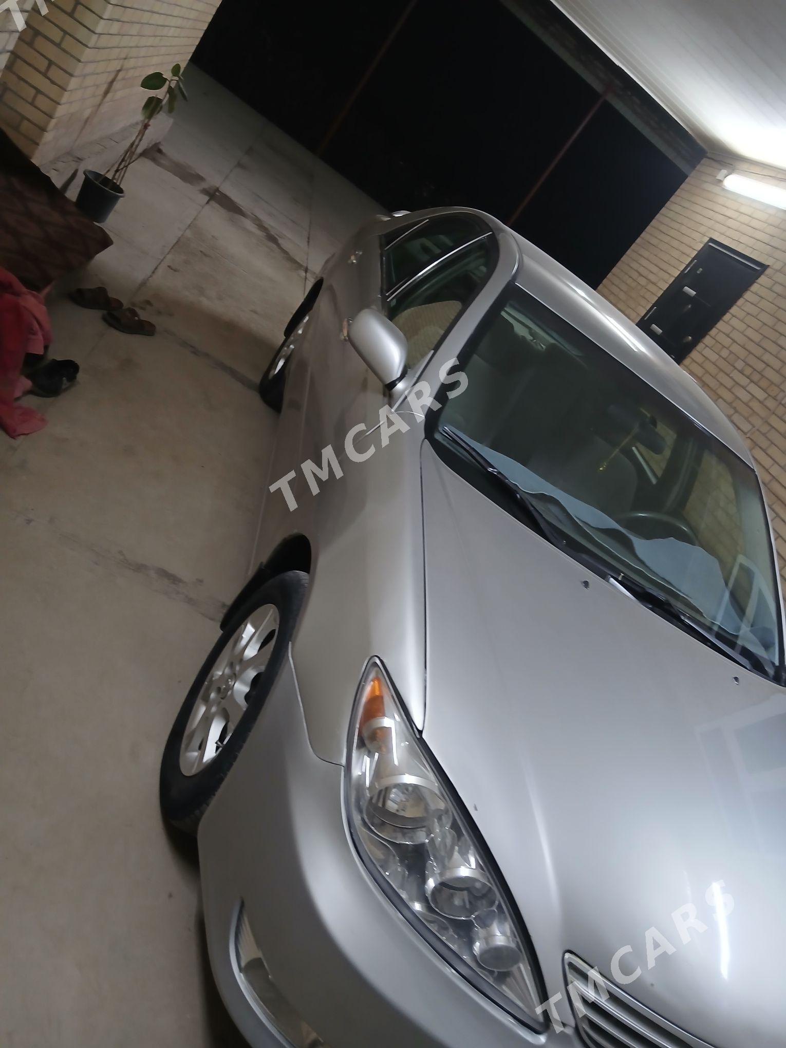 Toyota Camry 2004 - 140 000 TMT - Фарап - img 10