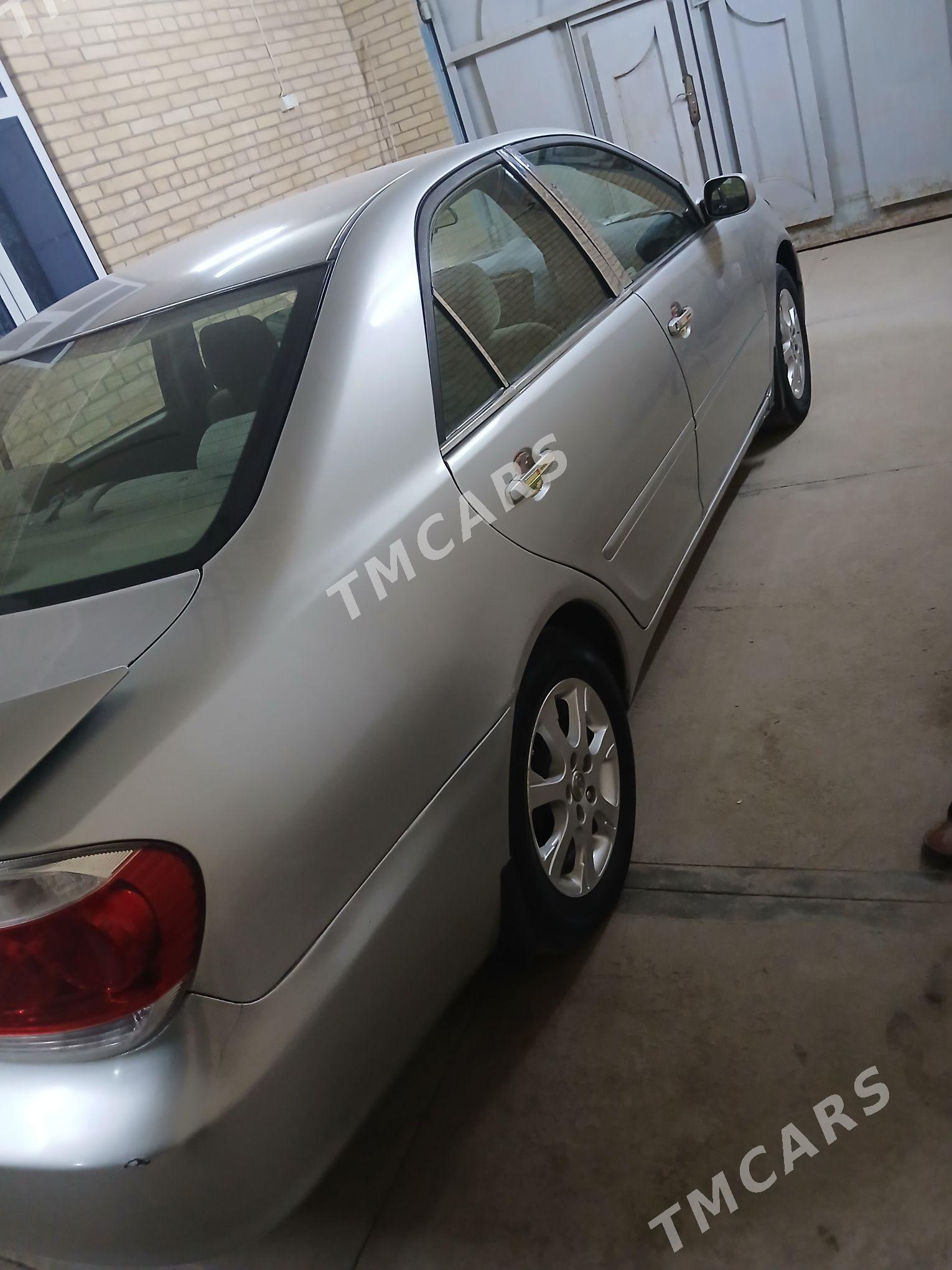 Toyota Camry 2004 - 140 000 TMT - Фарап - img 7