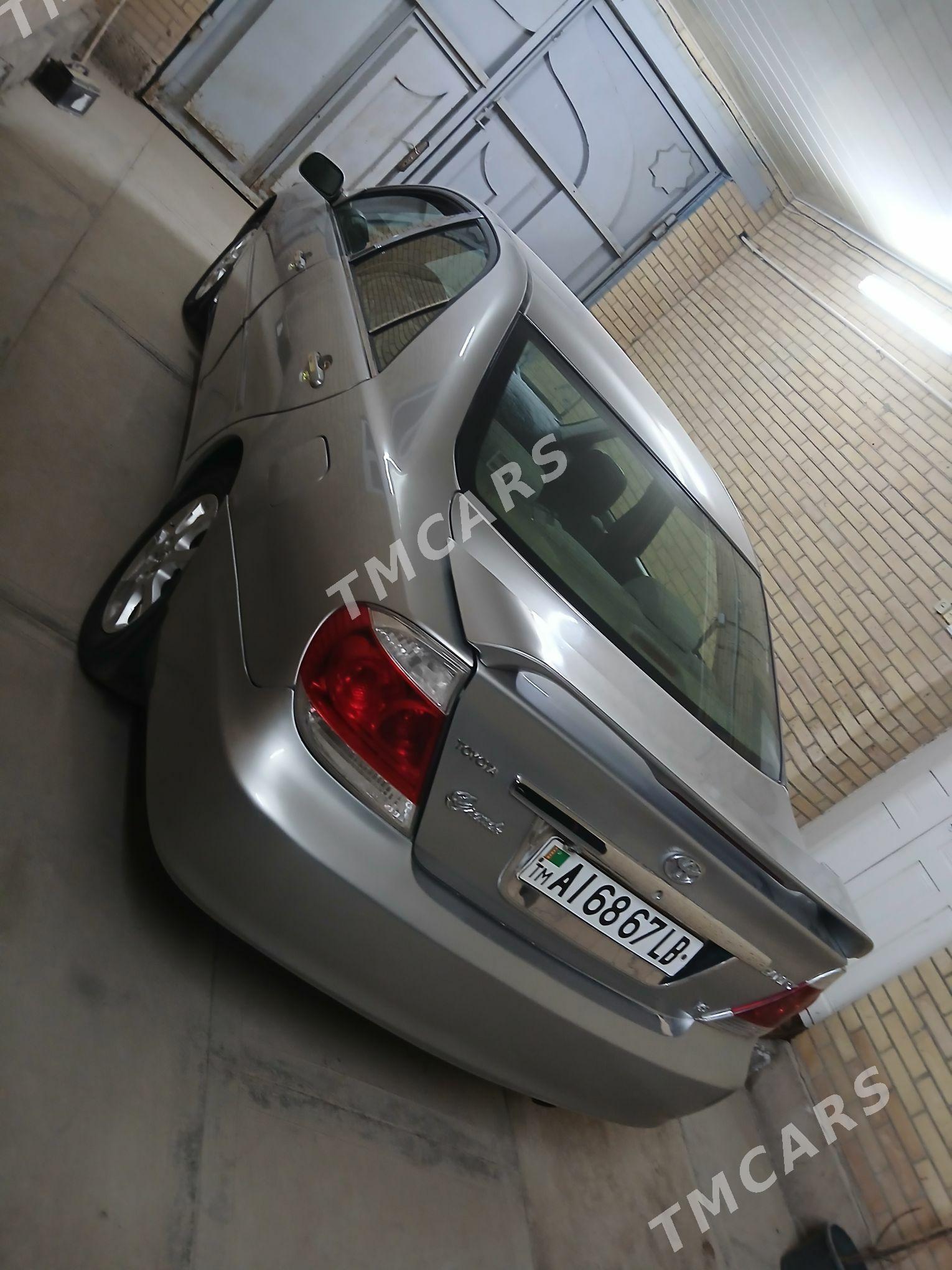 Toyota Camry 2004 - 140 000 TMT - Фарап - img 2