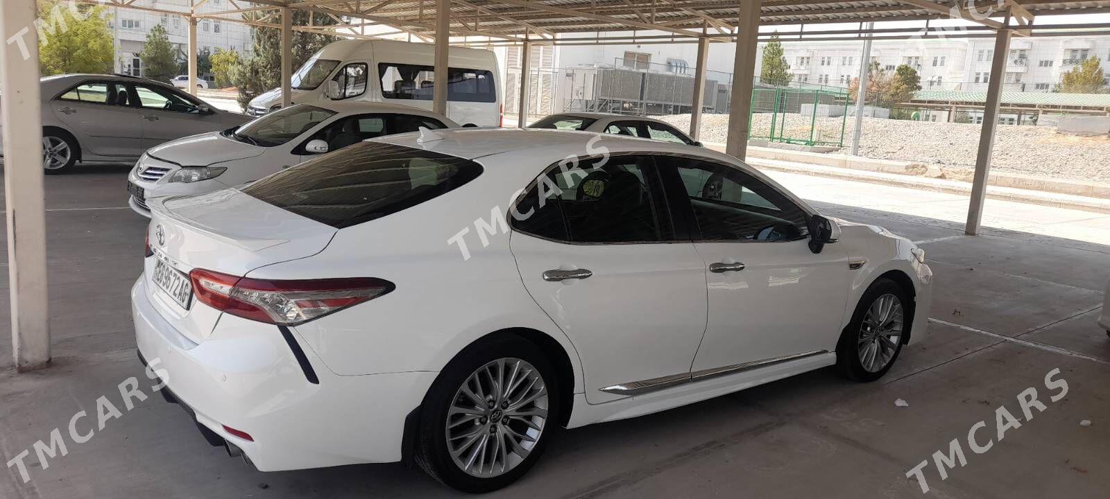 Toyota Camry 2018 - 260 000 TMT - Ашхабад - img 6