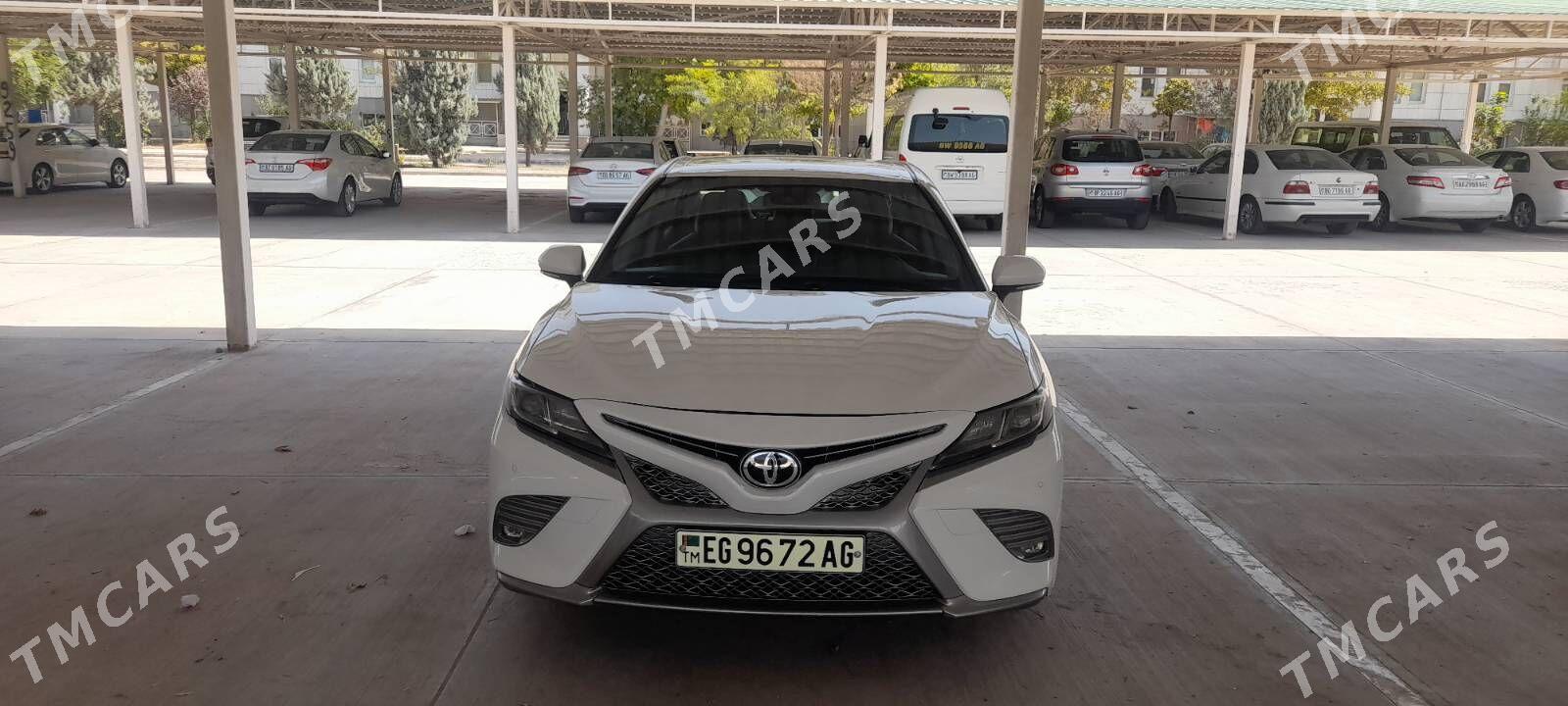 Toyota Camry 2018 - 260 000 TMT - Ашхабад - img 4