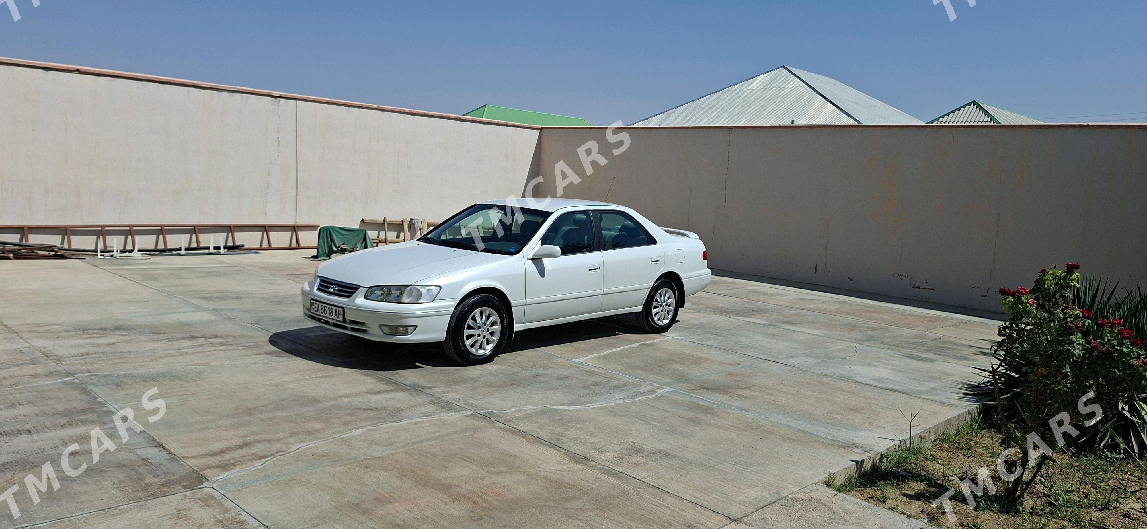 Toyota Camry 2001 - 152 000 TMT - Bäherden - img 2