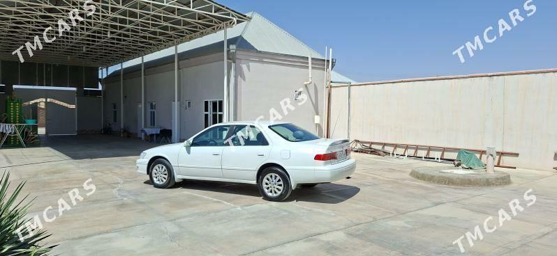 Toyota Camry 2001 - 152 000 TMT - Bäherden - img 4