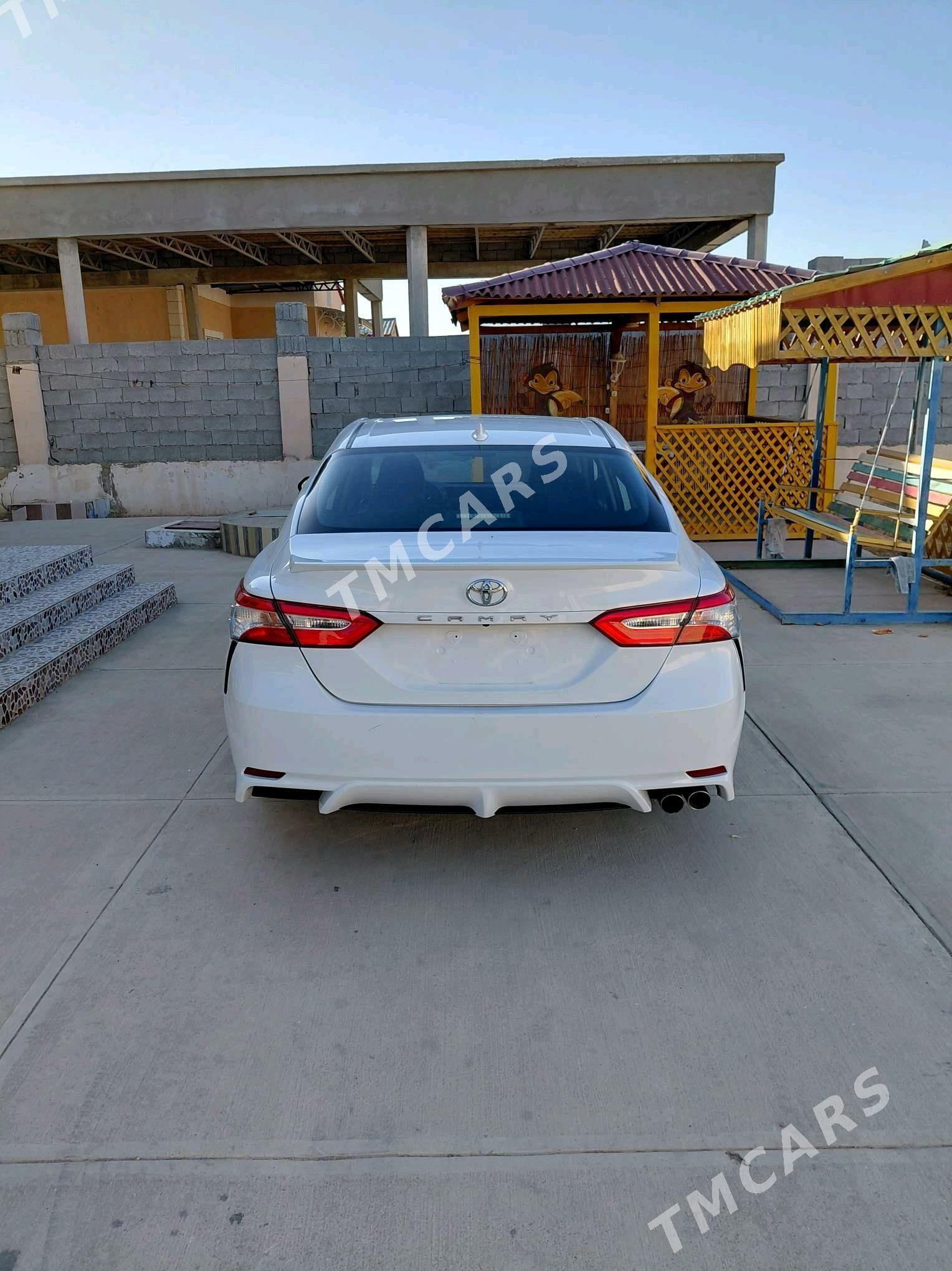 Toyota Camry 2020 - 330 000 TMT - Aşgabat - img 3