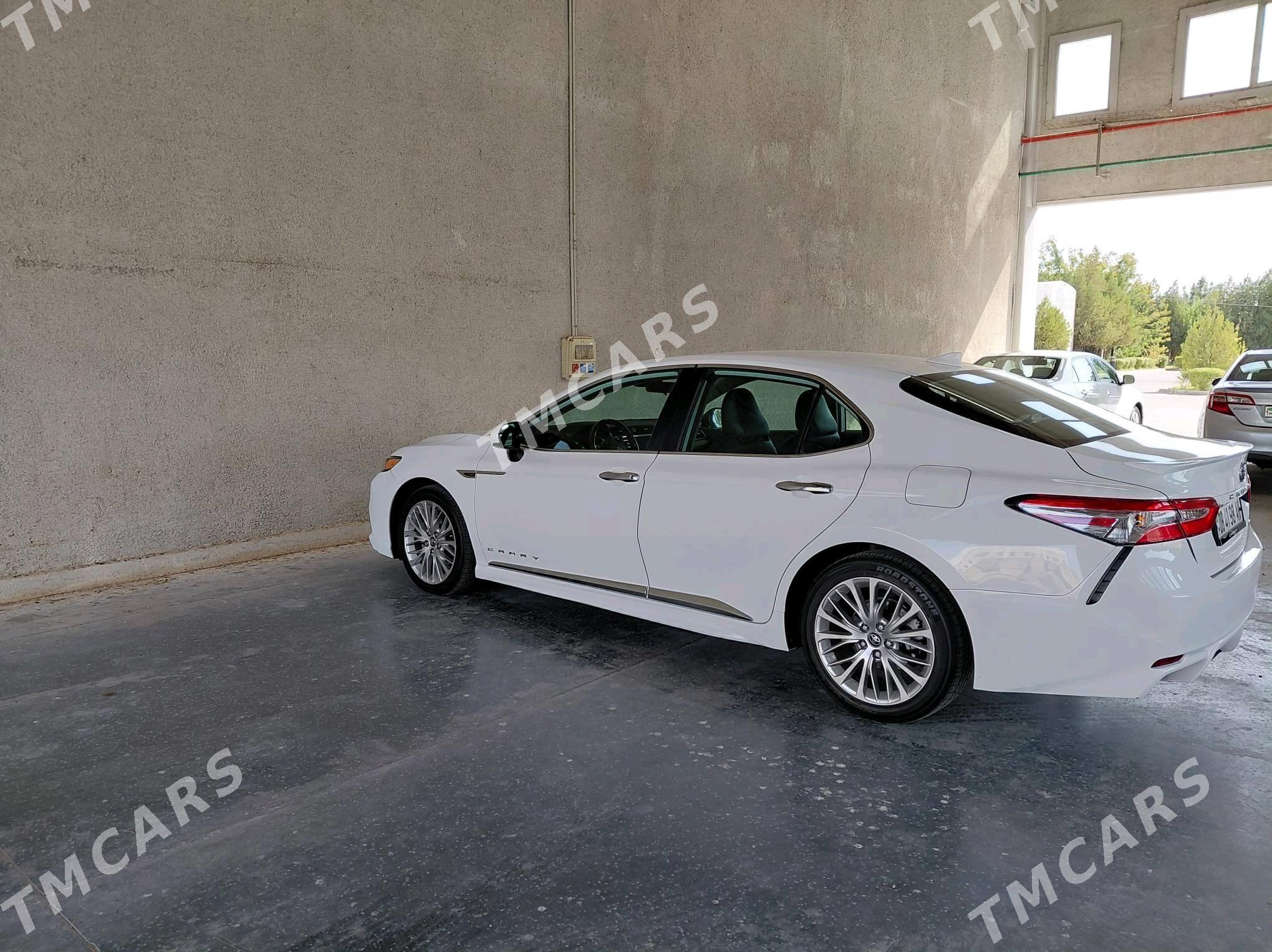 Toyota Camry 2020 - 330 000 TMT - Aşgabat - img 7