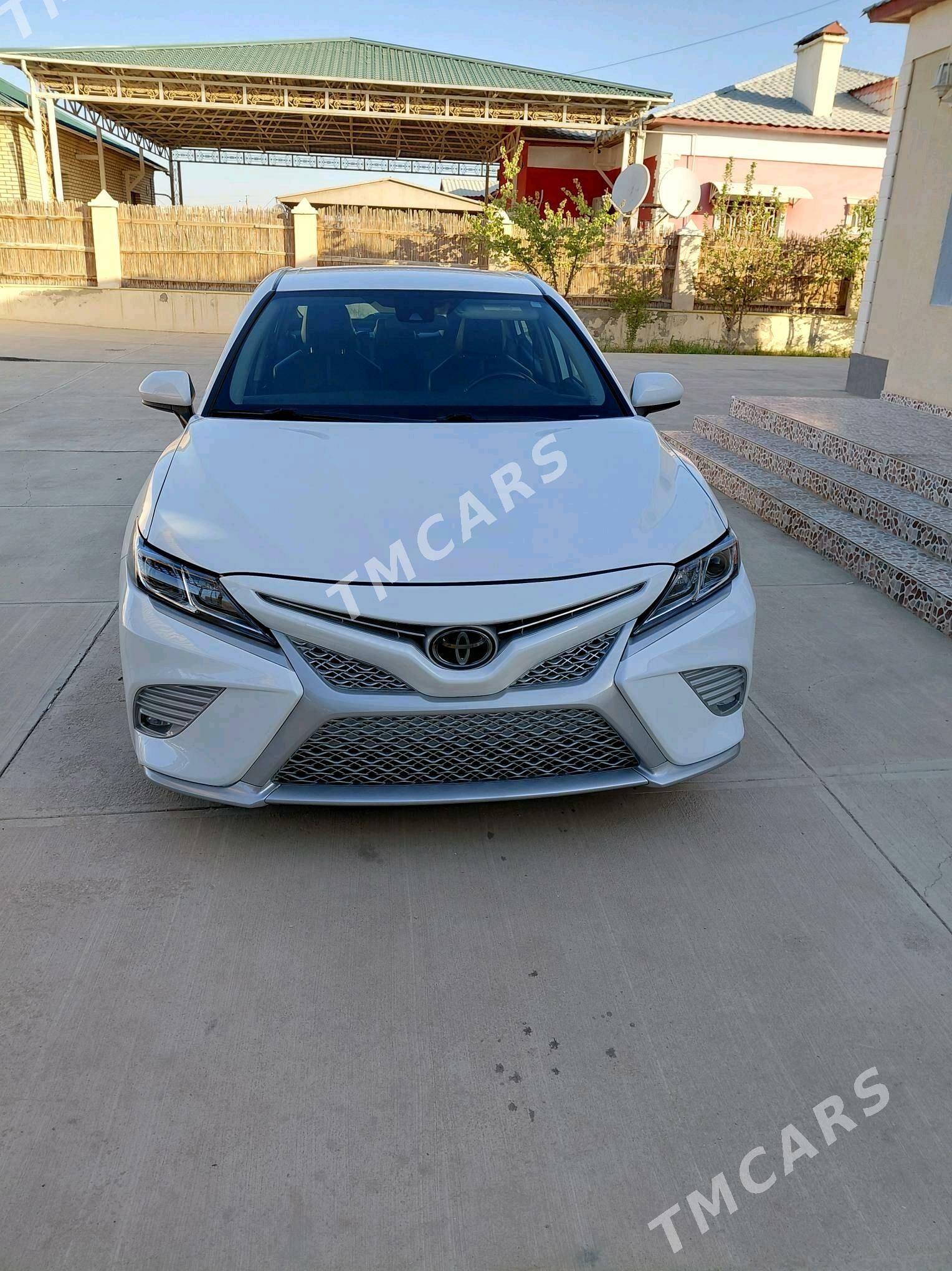 Toyota Camry 2020 - 330 000 TMT - Aşgabat - img 8