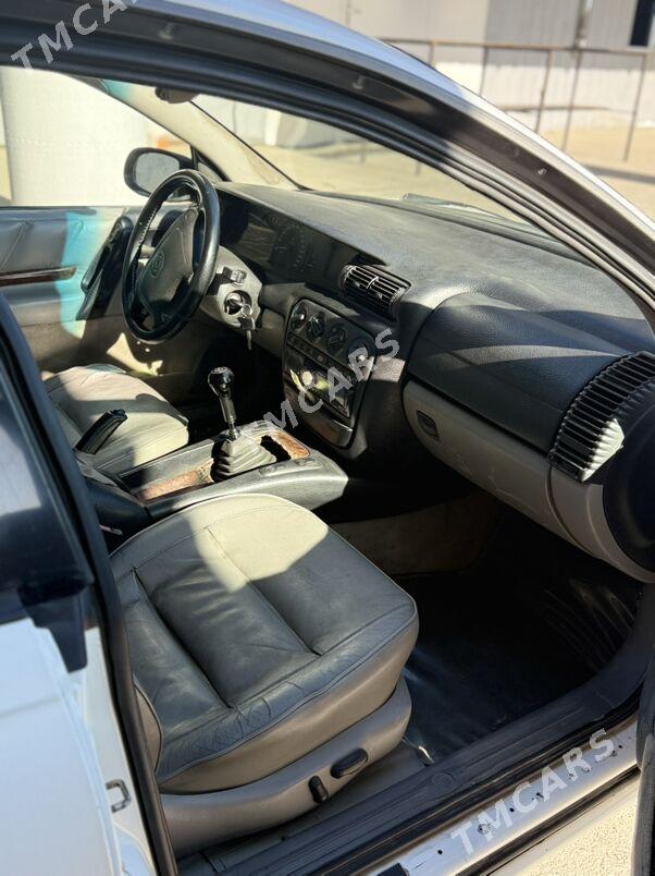 Opel Vectra 2001 - 33 000 TMT - Gyzylarbat - img 8
