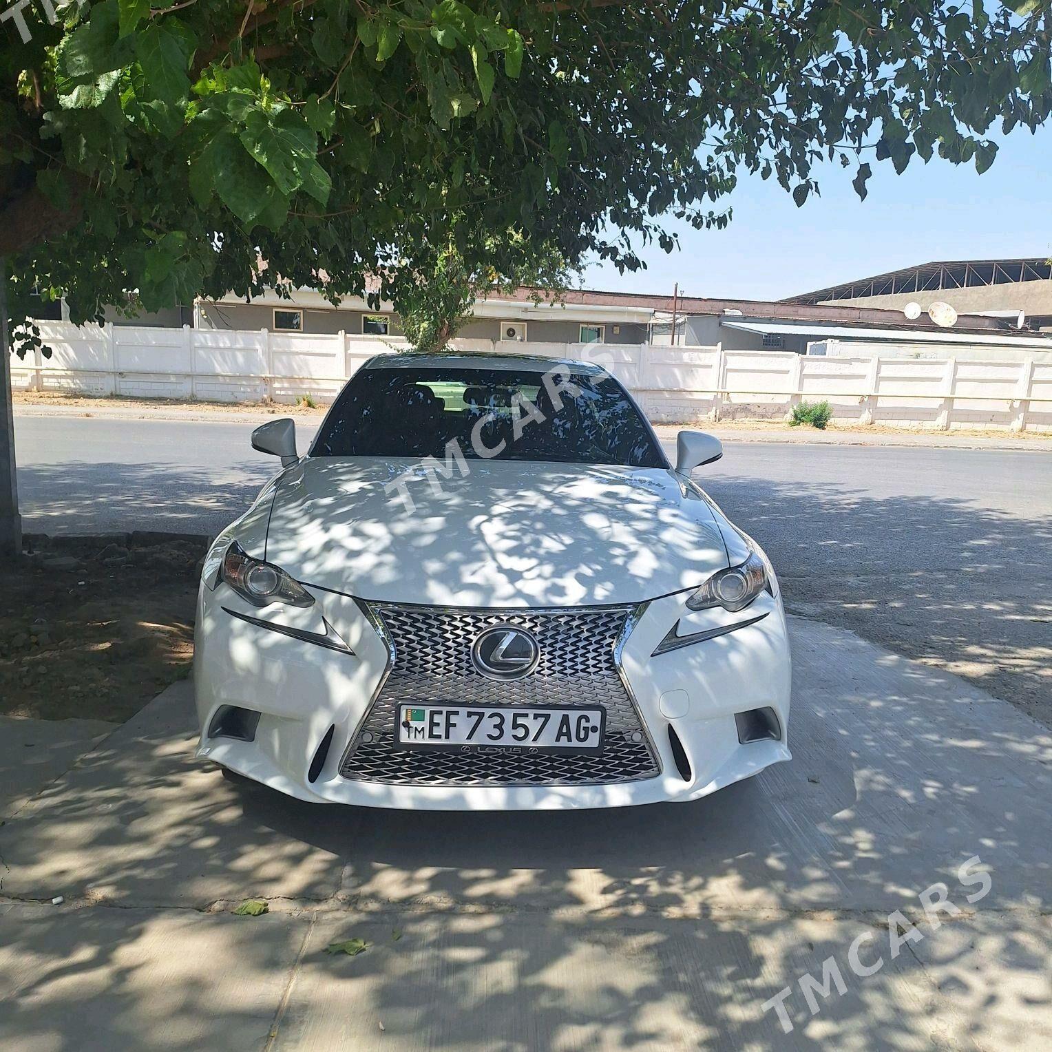 Lexus IS 350 2015 - 345 000 TMT - Bedew - img 5
