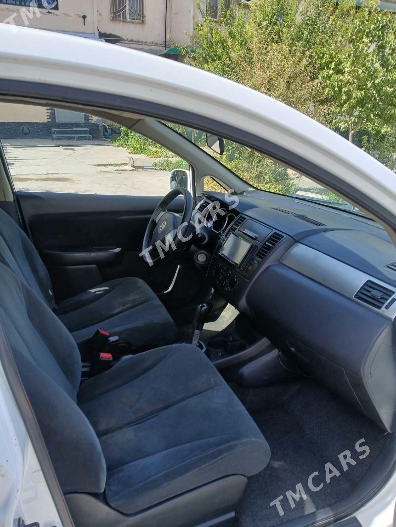 Nissan Versa 2010 - 127 000 TMT - 2 mkr - img 5