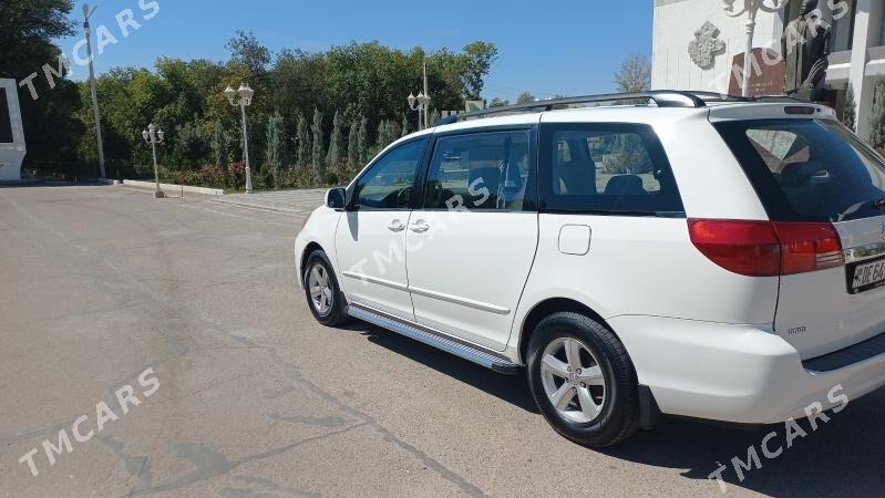Toyota Sienna 2004 - 260 000 TMT - Губадаг - img 6