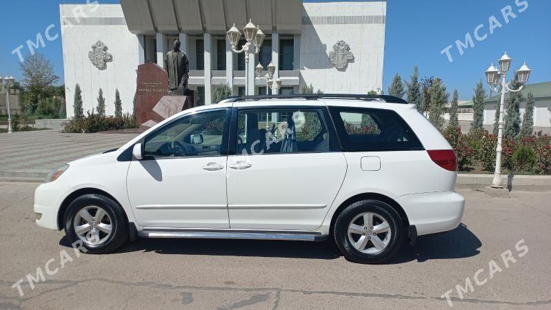 Toyota Sienna 2004 - 260 000 TMT - Губадаг - img 4