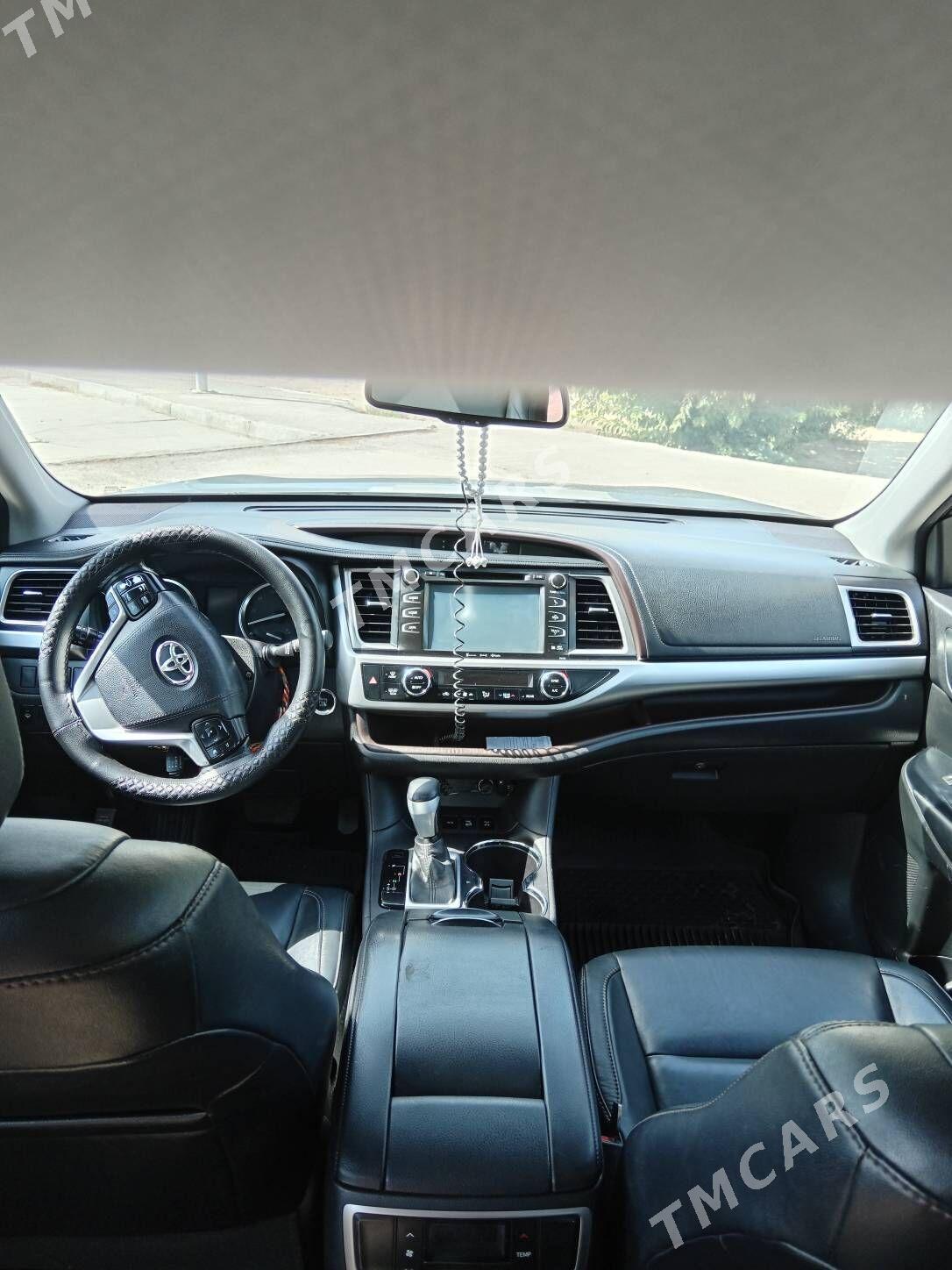 Toyota Highlander 2016 - 450 800 TMT - Türkmenabat - img 3