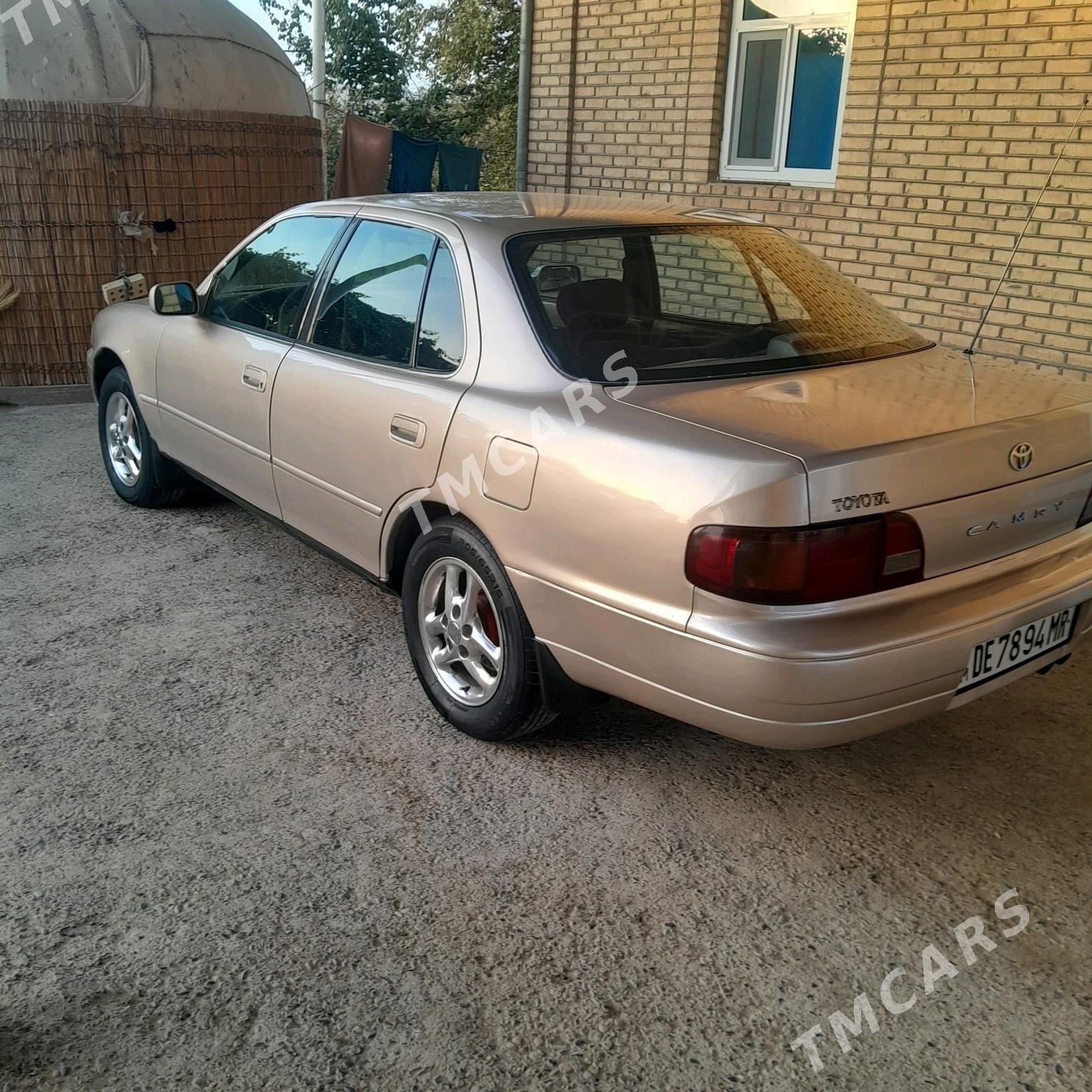 Toyota Camry 1996 - 105 000 TMT - Сакарчага - img 2