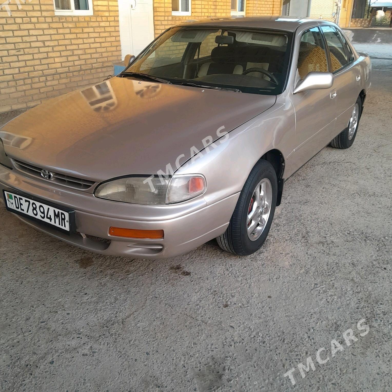 Toyota Camry 1996 - 105 000 TMT - Сакарчага - img 3