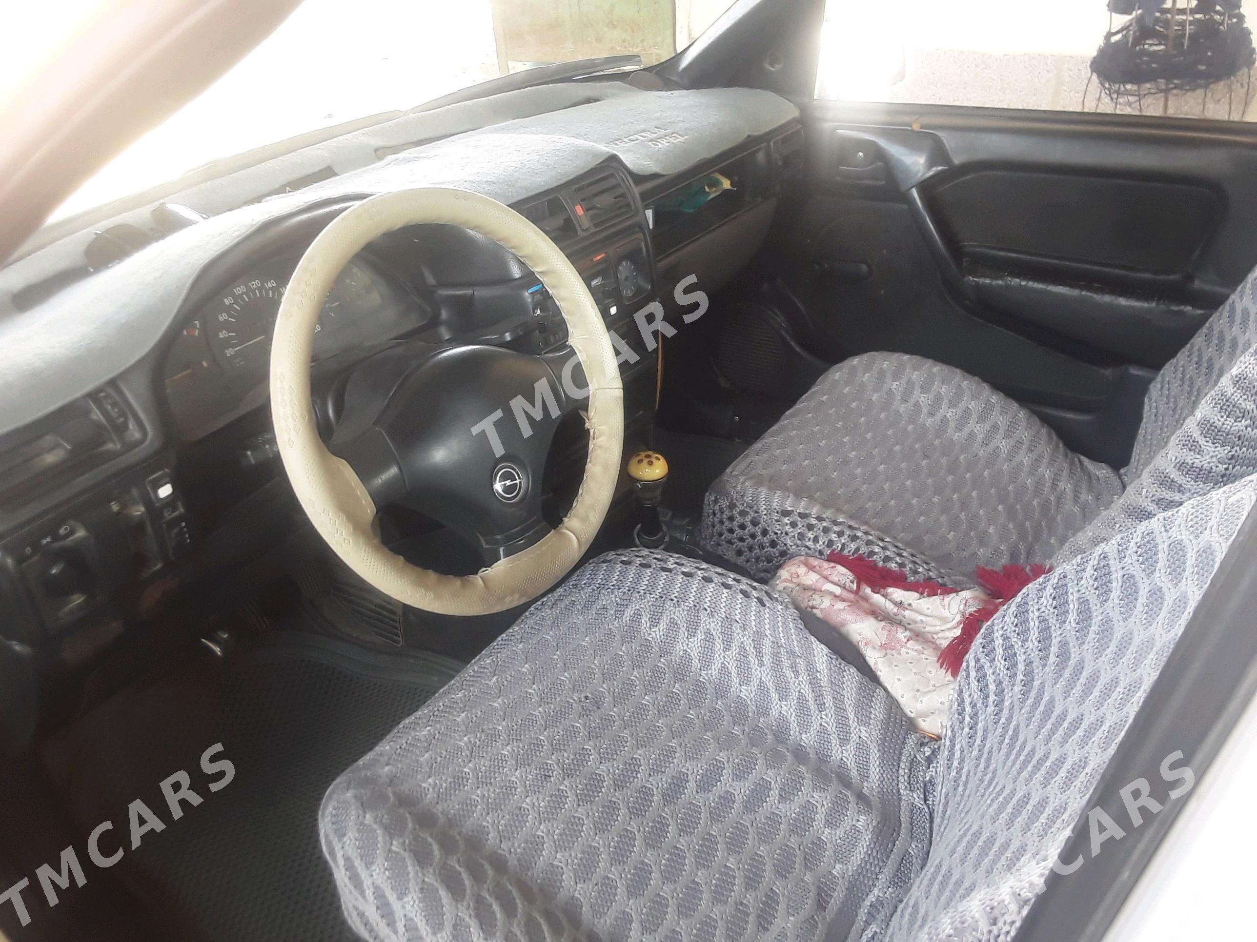 Opel Vectra 1992 - 30 000 TMT - Гызыларбат - img 2