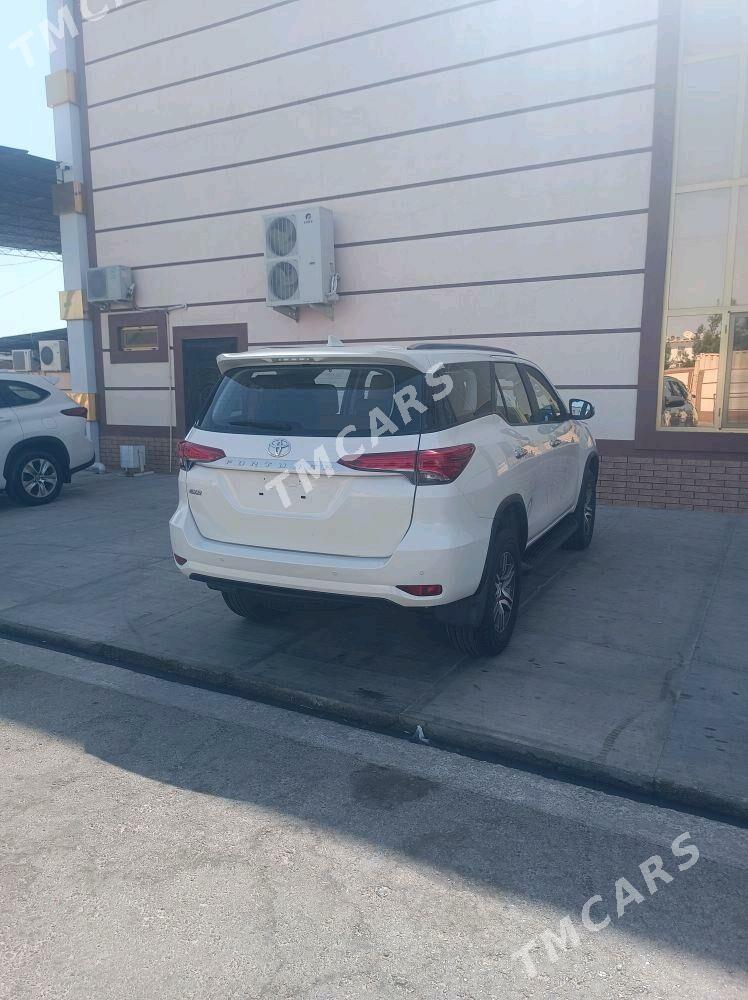 Toyota Fortuner 2021 - 610 000 TMT - Туркменабат - img 6