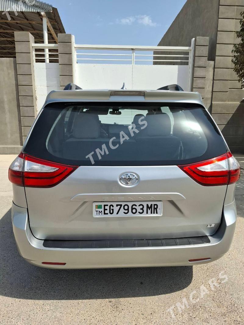Toyota Sienna 2019 - 440 000 TMT - Мары - img 6