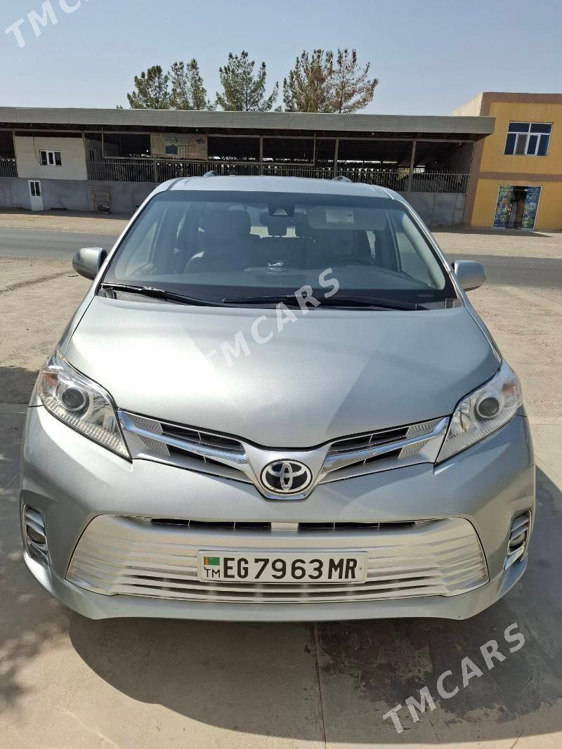 Toyota Sienna 2019 - 440 000 TMT - Мары - img 2