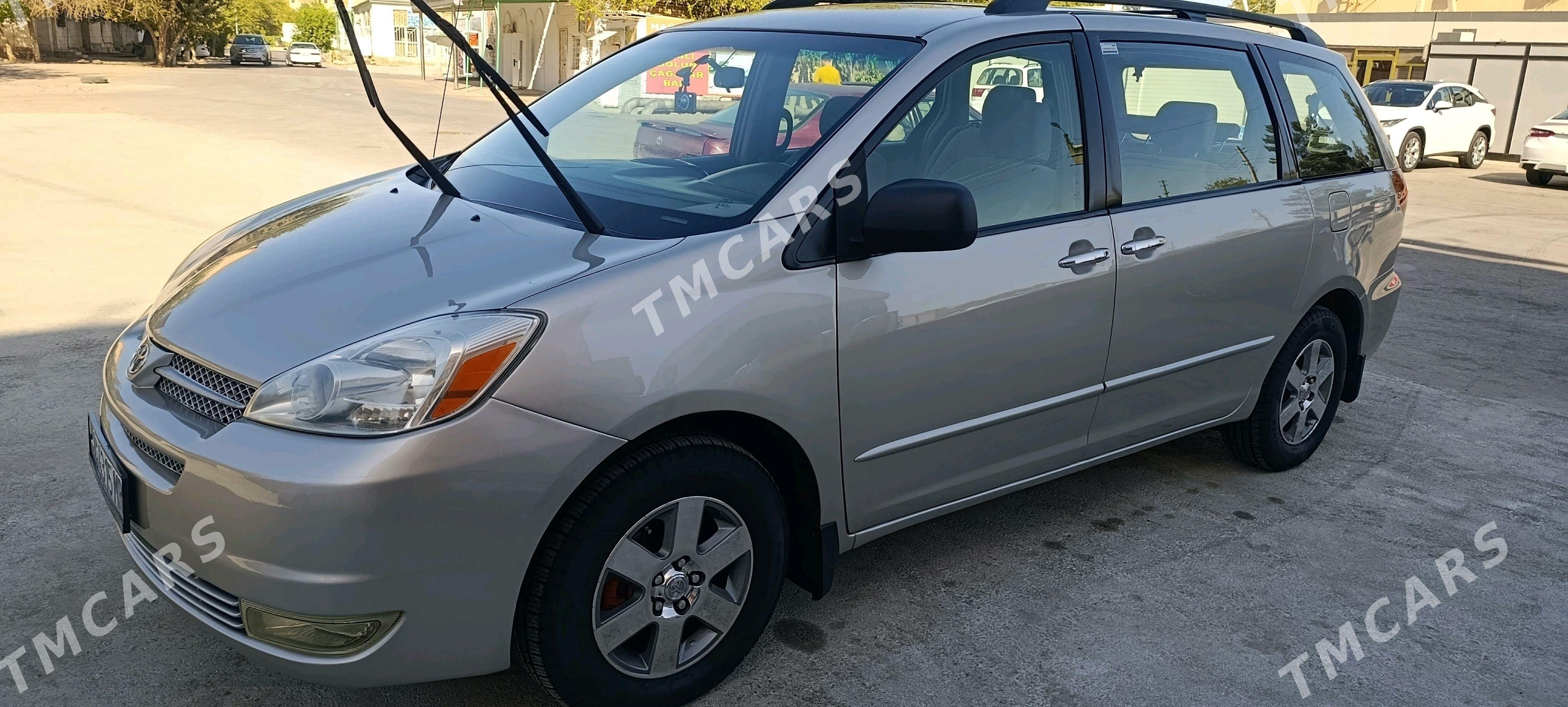 Toyota Sienna 2005 - 250 000 TMT - Мары - img 5