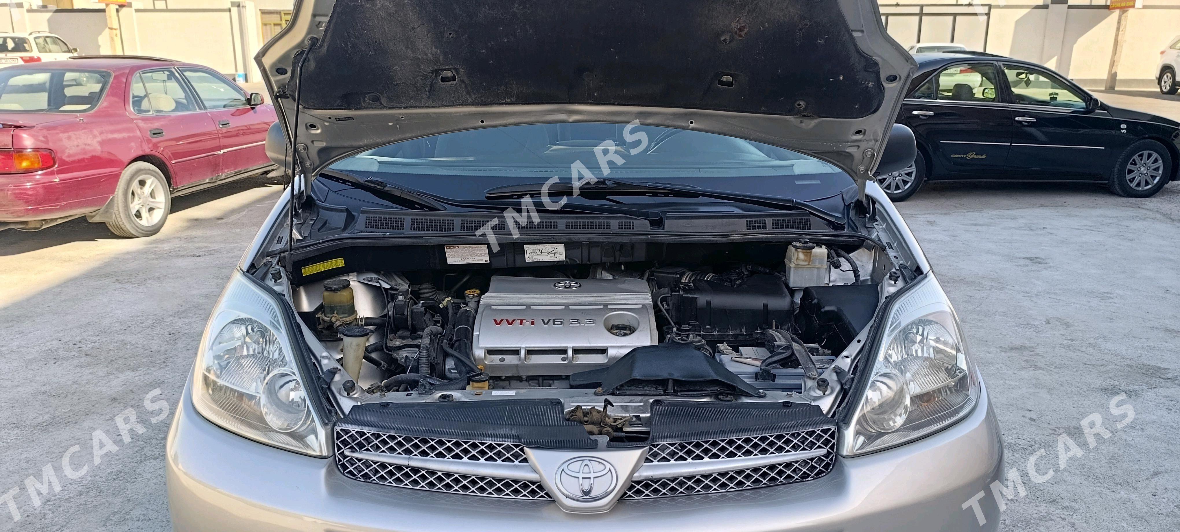 Toyota Sienna 2005 - 250 000 TMT - Мары - img 6