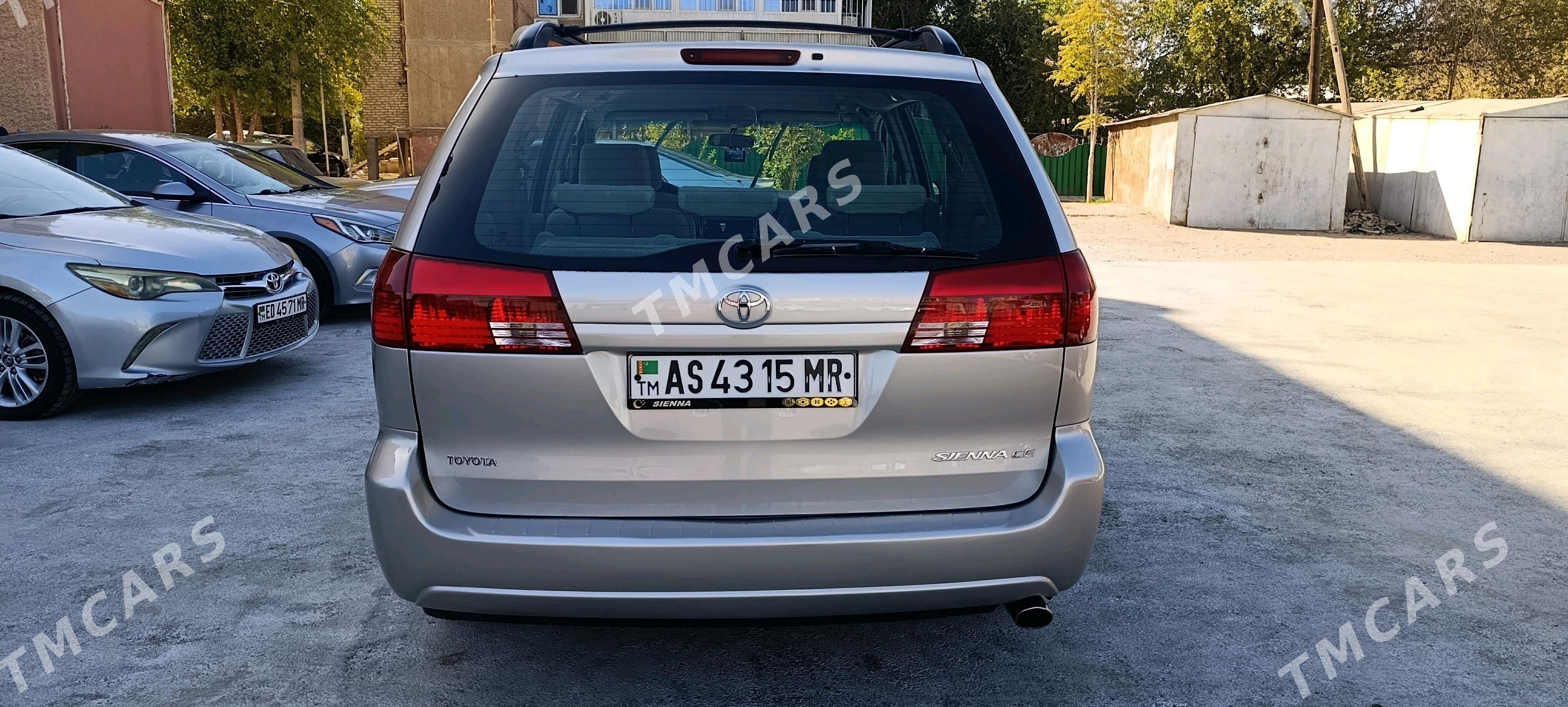 Toyota Sienna 2005 - 250 000 TMT - Мары - img 2