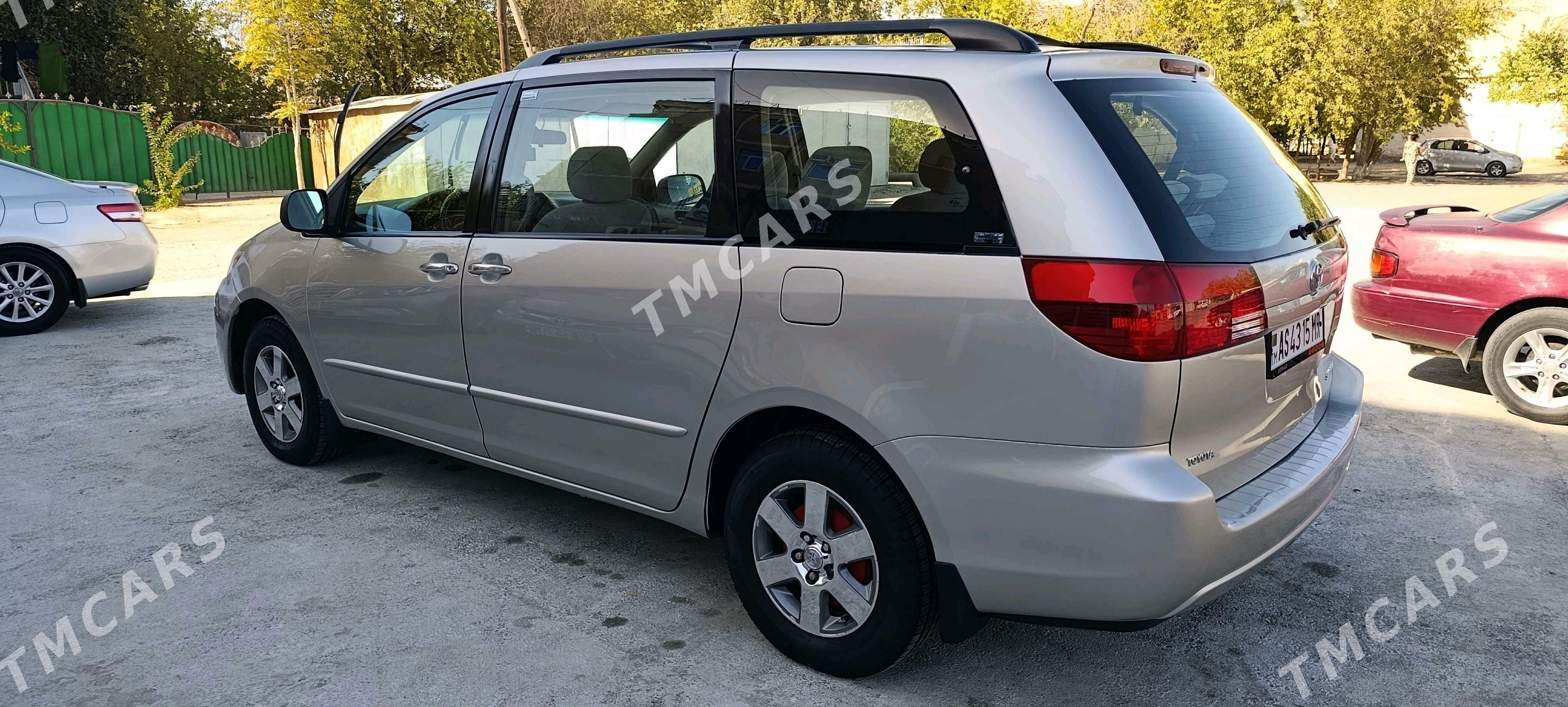 Toyota Sienna 2005 - 250 000 TMT - Мары - img 3