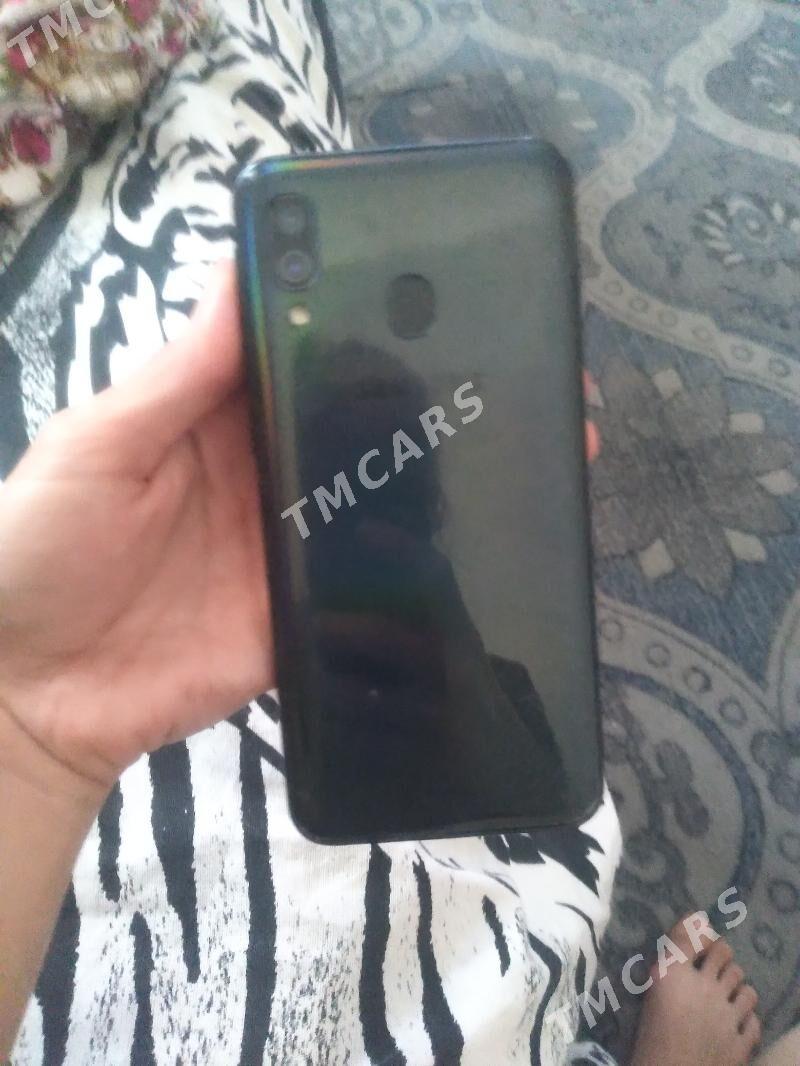 a 40 telefon - Тязе заман - img 2
