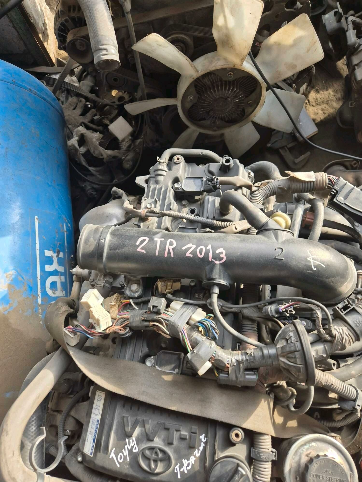 Hilux mator 2.7 benzin 62 000 TMT - Tagtabazar - img 2