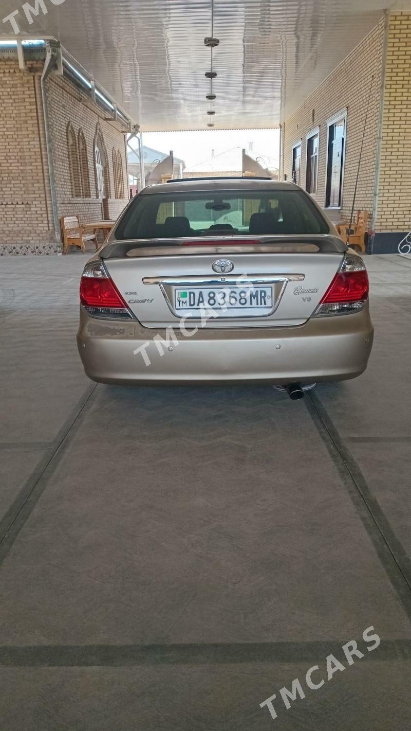 Toyota Camry 2005 - 213 000 TMT - Мары - img 11