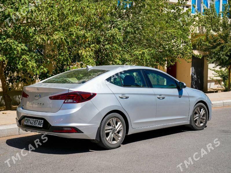 Hyundai Elantra 2019 - 200 000 TMT - Atatürk köç. - img 5