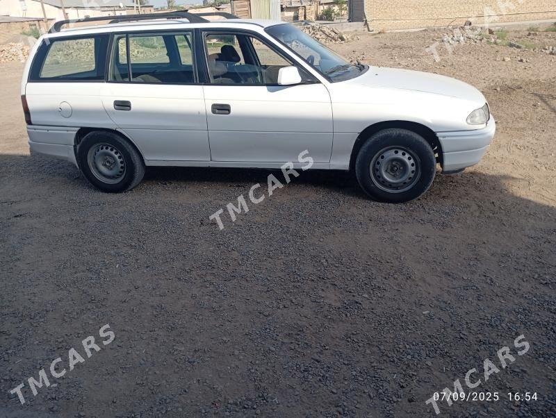 Opel Astra 1993 - 22 000 TMT - Мары - img 4