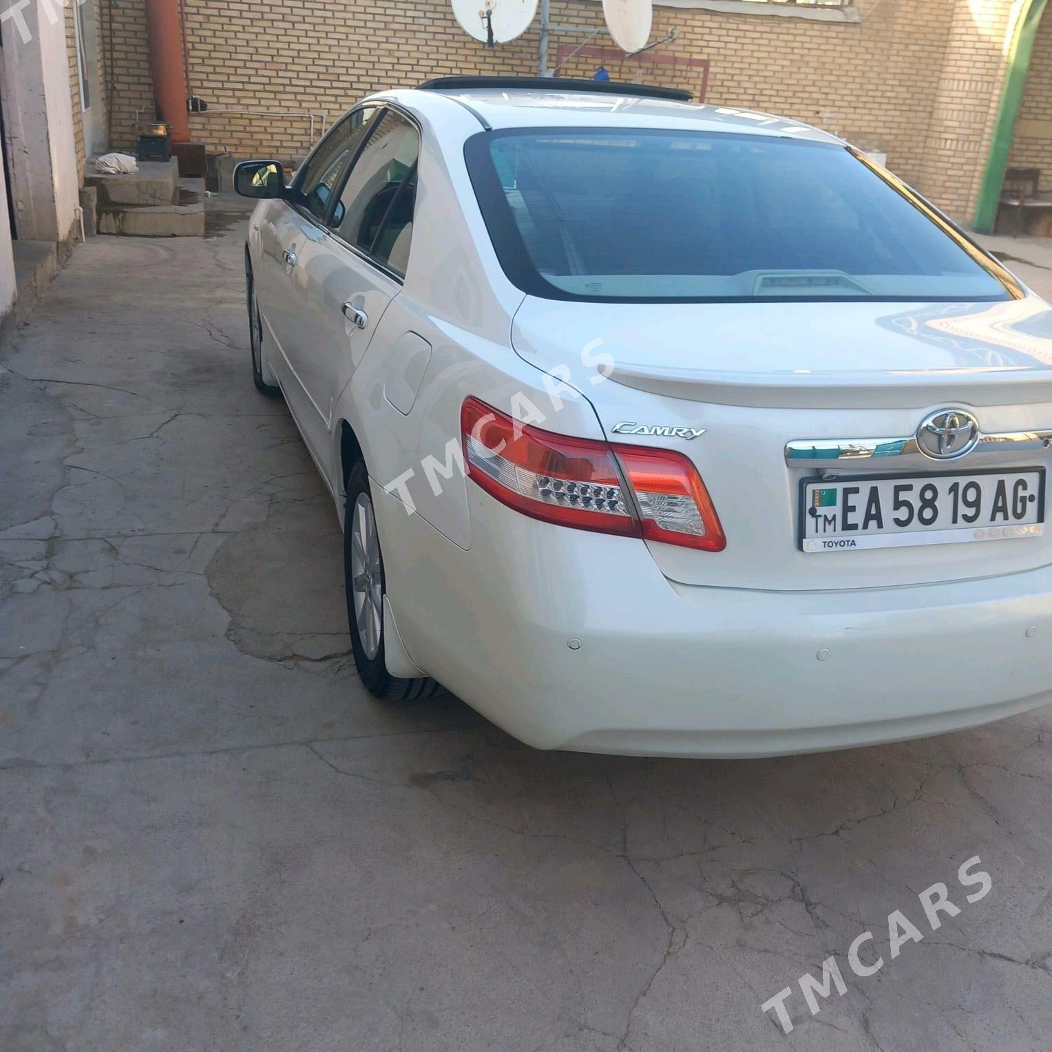 Toyota Camry 2011 - 207 000 TMT - Ашхабад - img 4