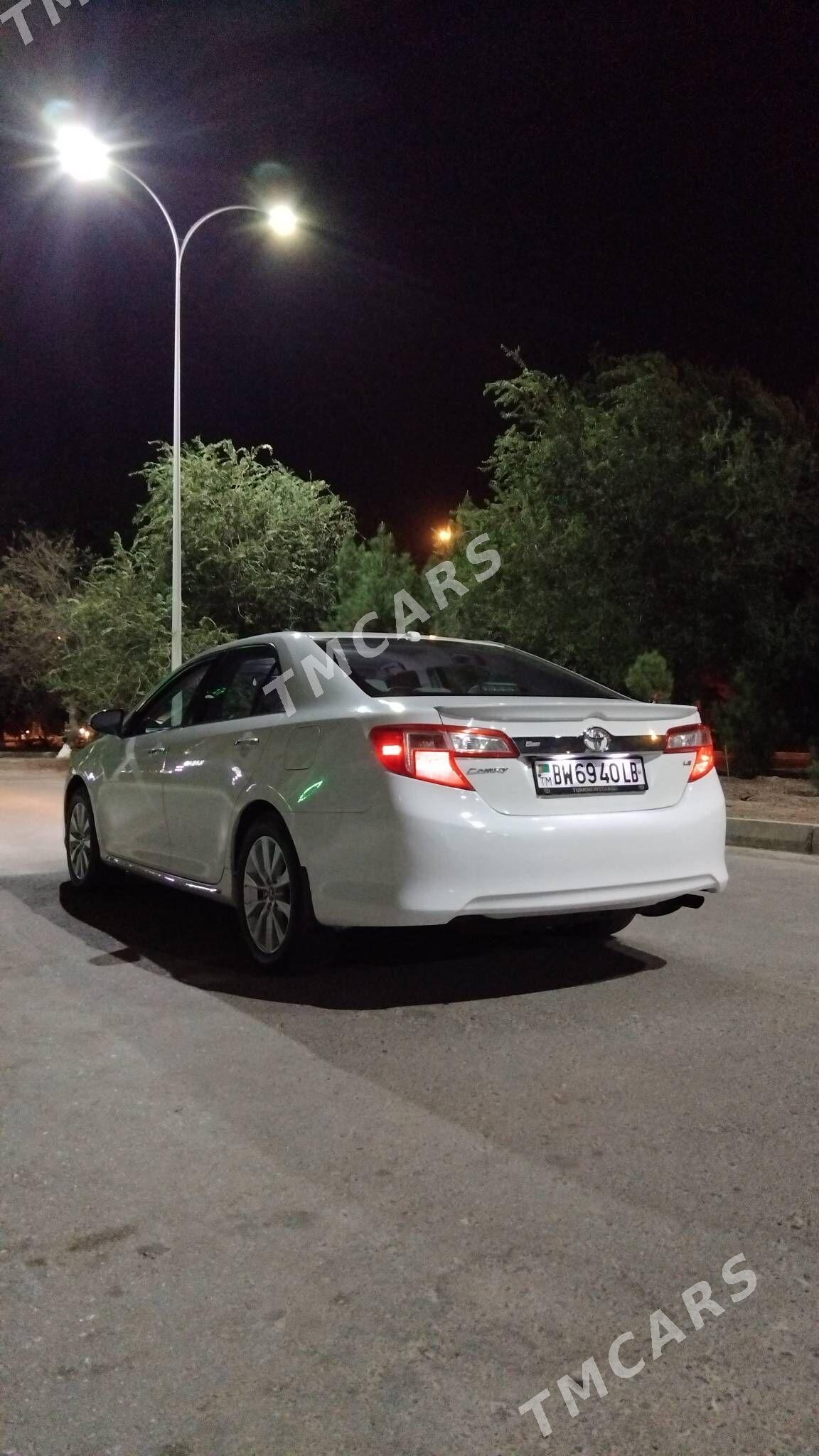 Toyota Camry 2012 - 200 000 TMT - Туркменабат - img 4