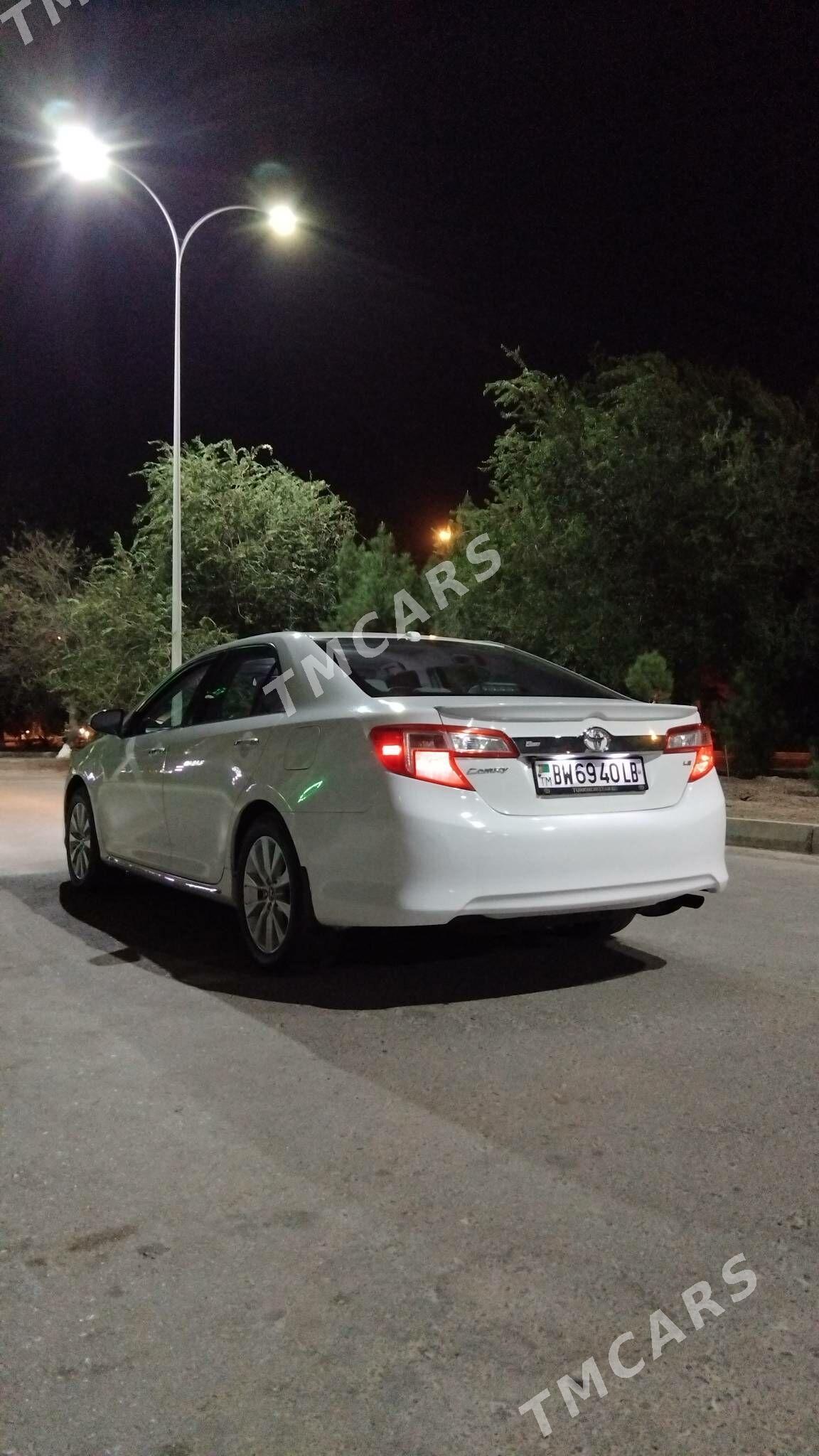 Toyota Camry 2012 - 200 000 TMT - Туркменабат - img 9