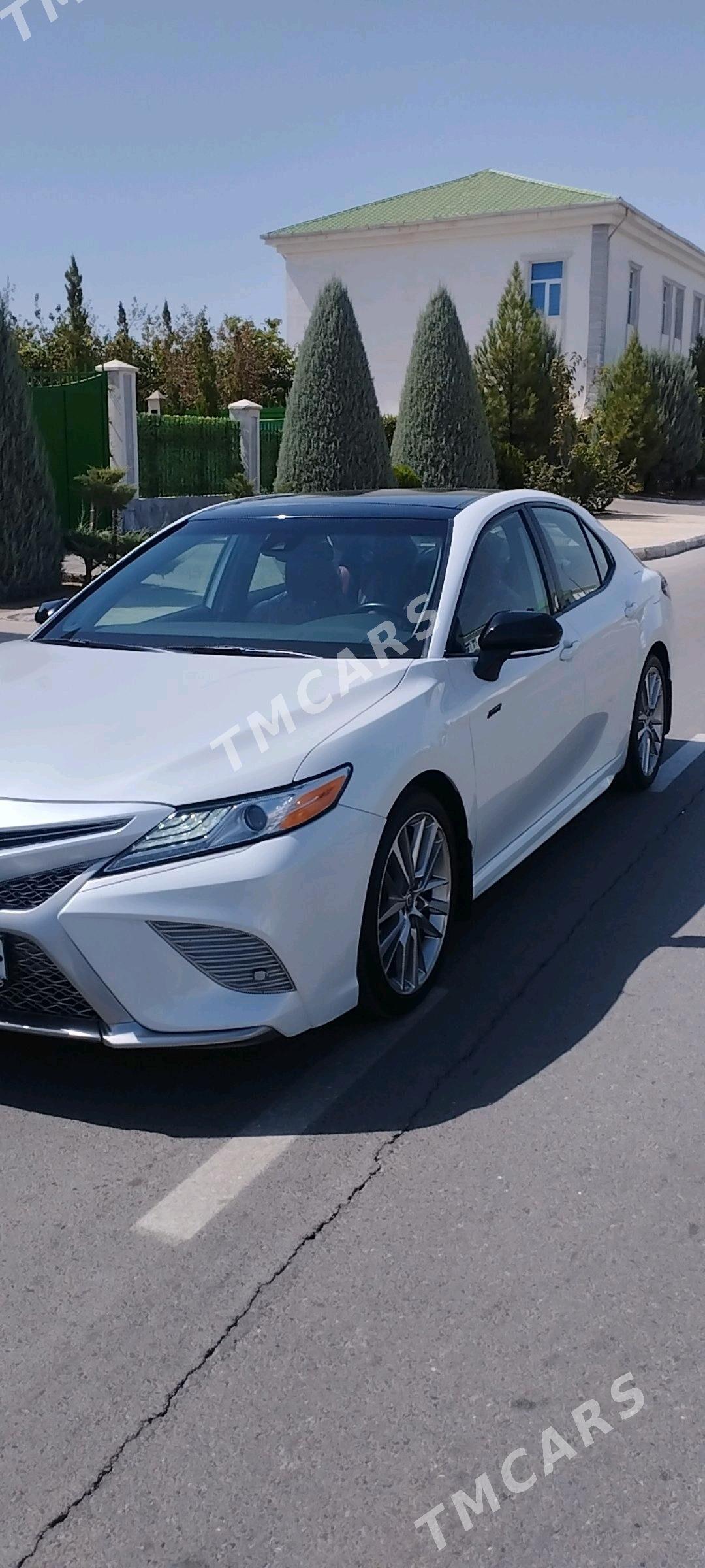 Toyota Camry 2020 - 385 000 TMT - Täze zaman - img 3