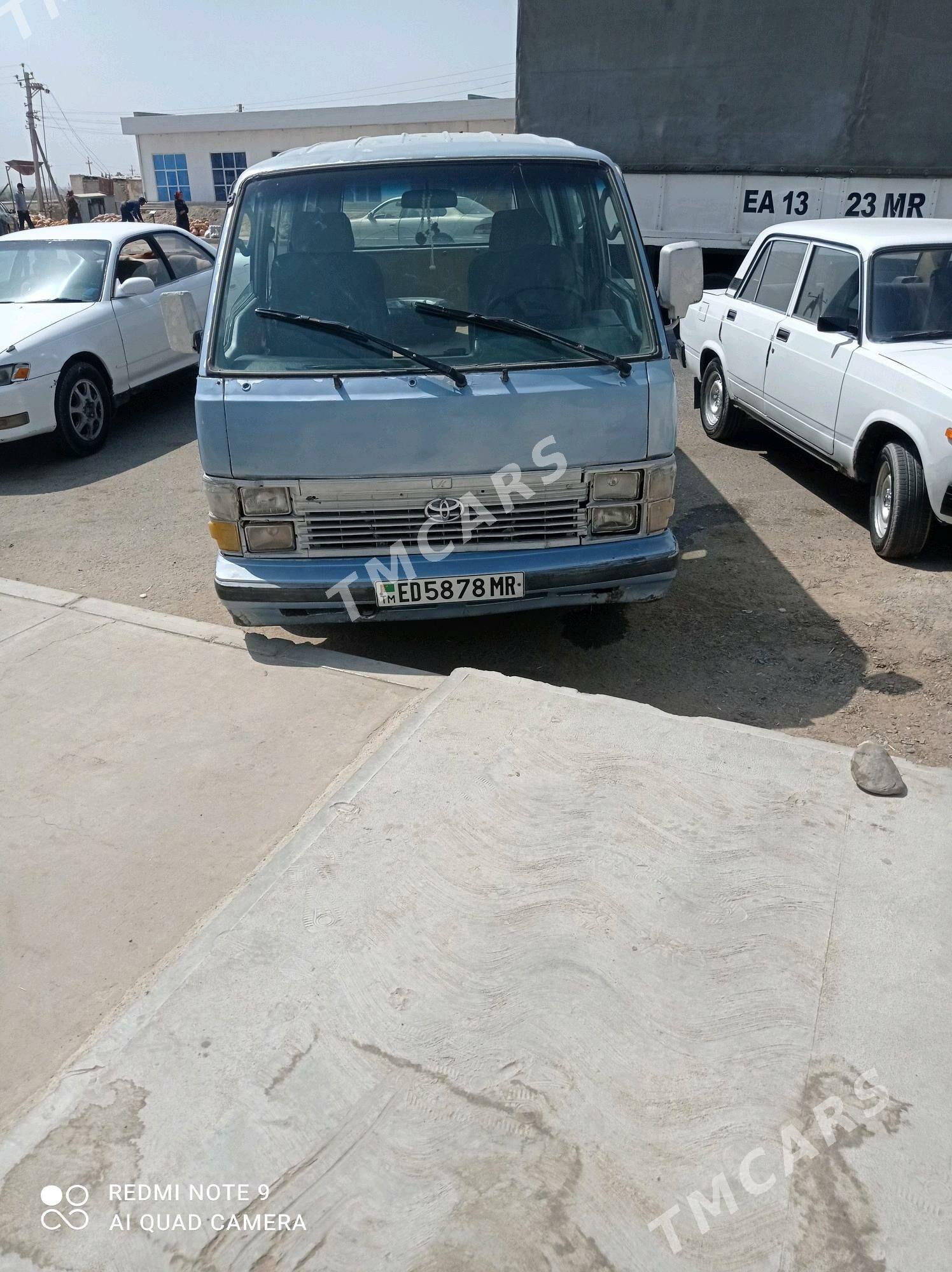 Toyota Hiace 1987 - 40 000 TMT - Murgap - img 2